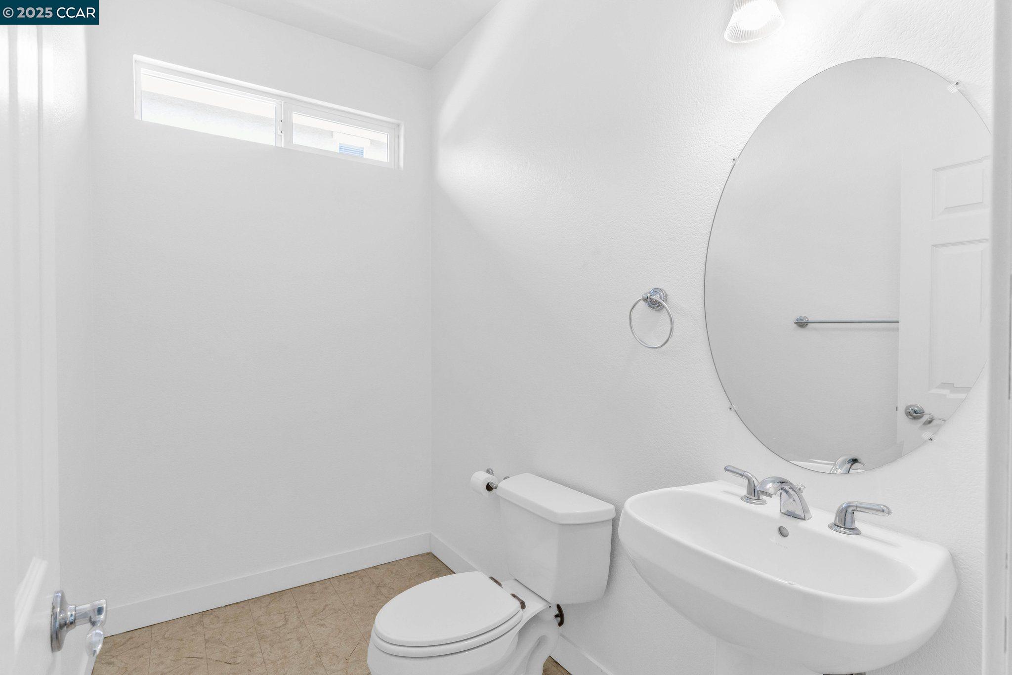 Detail Gallery Image 19 of 37 For 24 Puffin Cir, Oakley,  CA 94561 - 3 Beds | 2/1 Baths