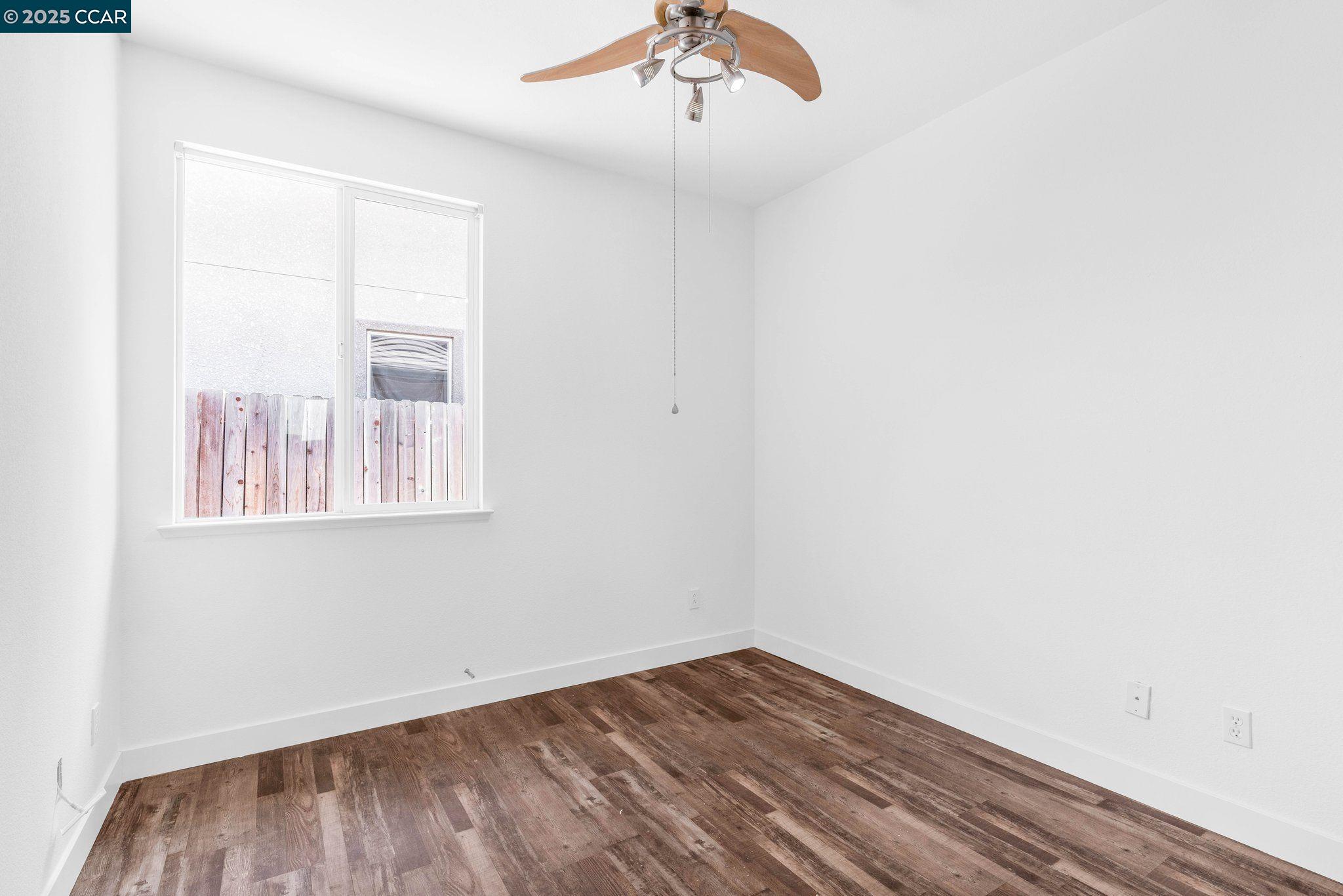 Detail Gallery Image 21 of 37 For 24 Puffin Cir, Oakley,  CA 94561 - 3 Beds | 2/1 Baths