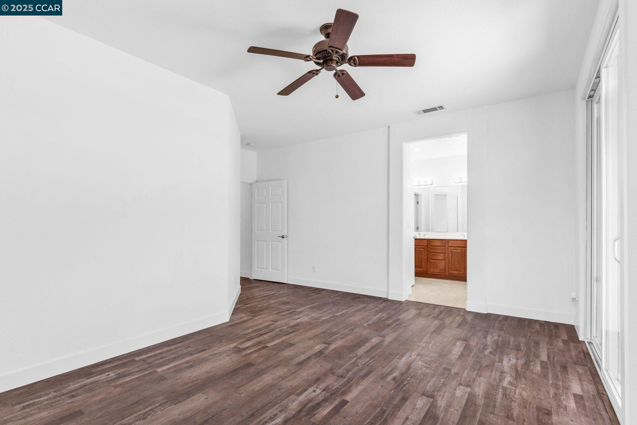 Detail Gallery Image 27 of 37 For 24 Puffin Cir, Oakley,  CA 94561 - 3 Beds | 2/1 Baths