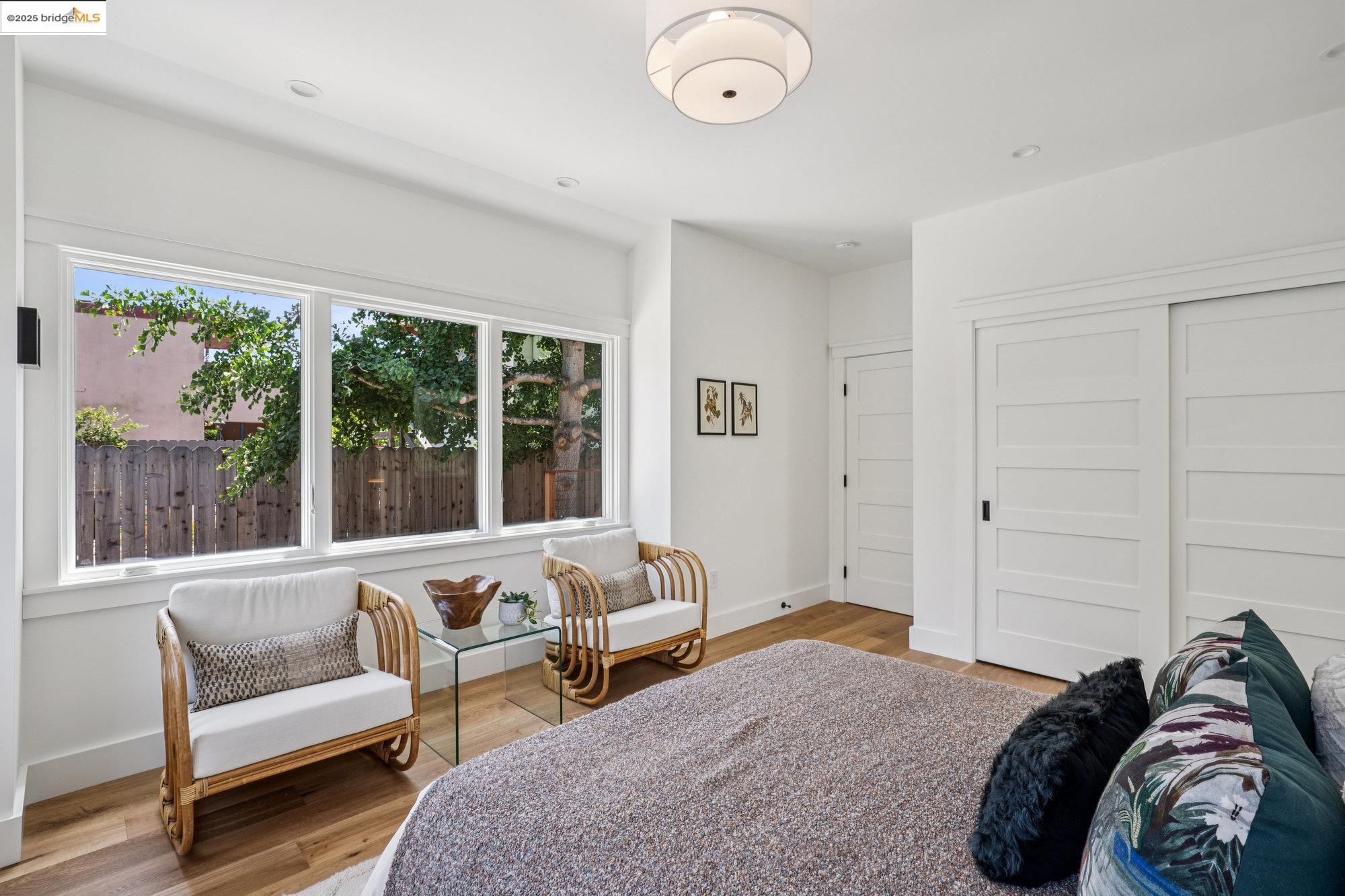 Detail Gallery Image 17 of 50 For 2433 Spaulding Ave, Berkeley,  CA 94703 - 4 Beds | 3 Baths