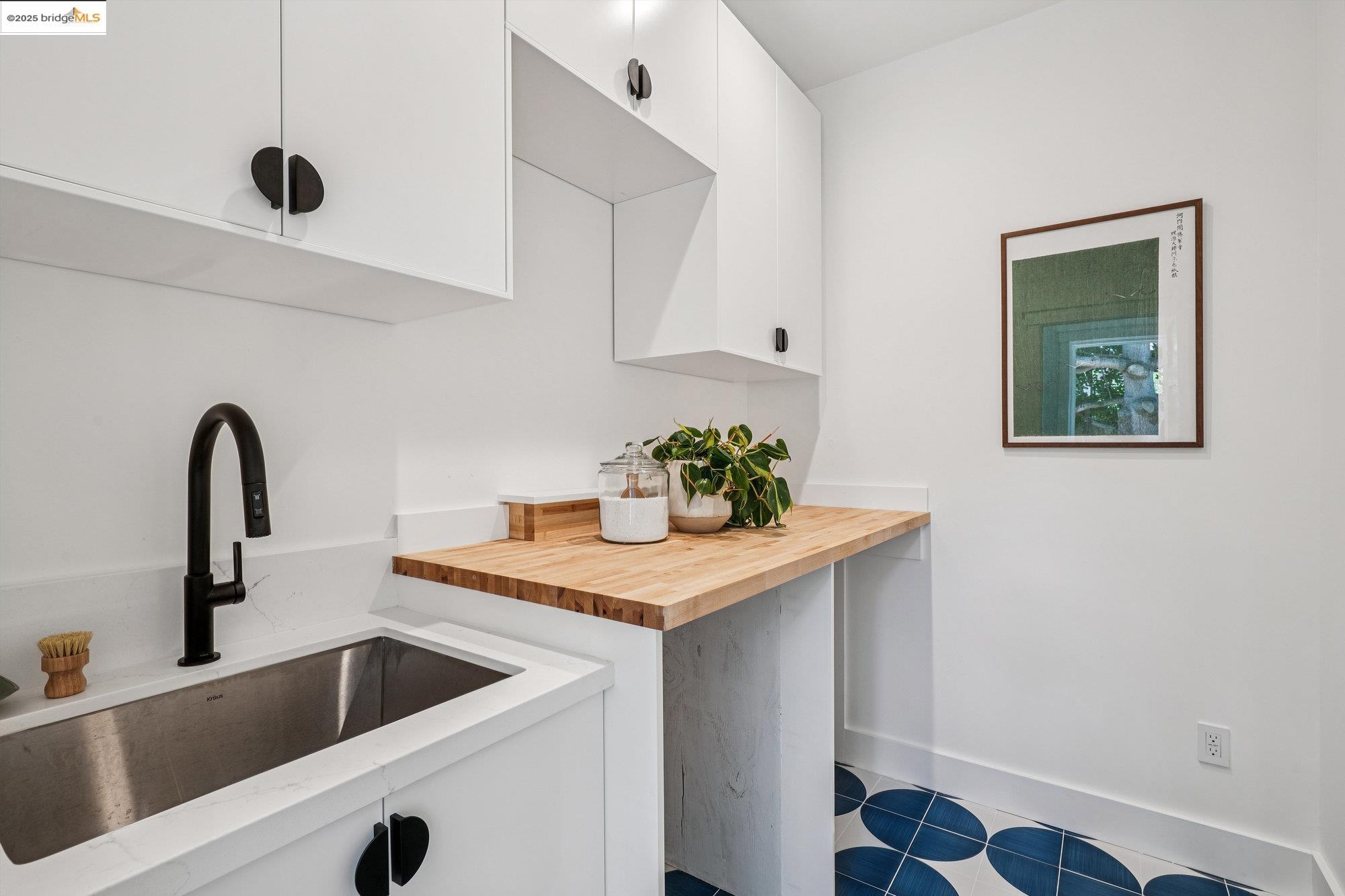 Detail Gallery Image 24 of 50 For 2433 Spaulding Ave, Berkeley,  CA 94703 - 4 Beds | 3 Baths