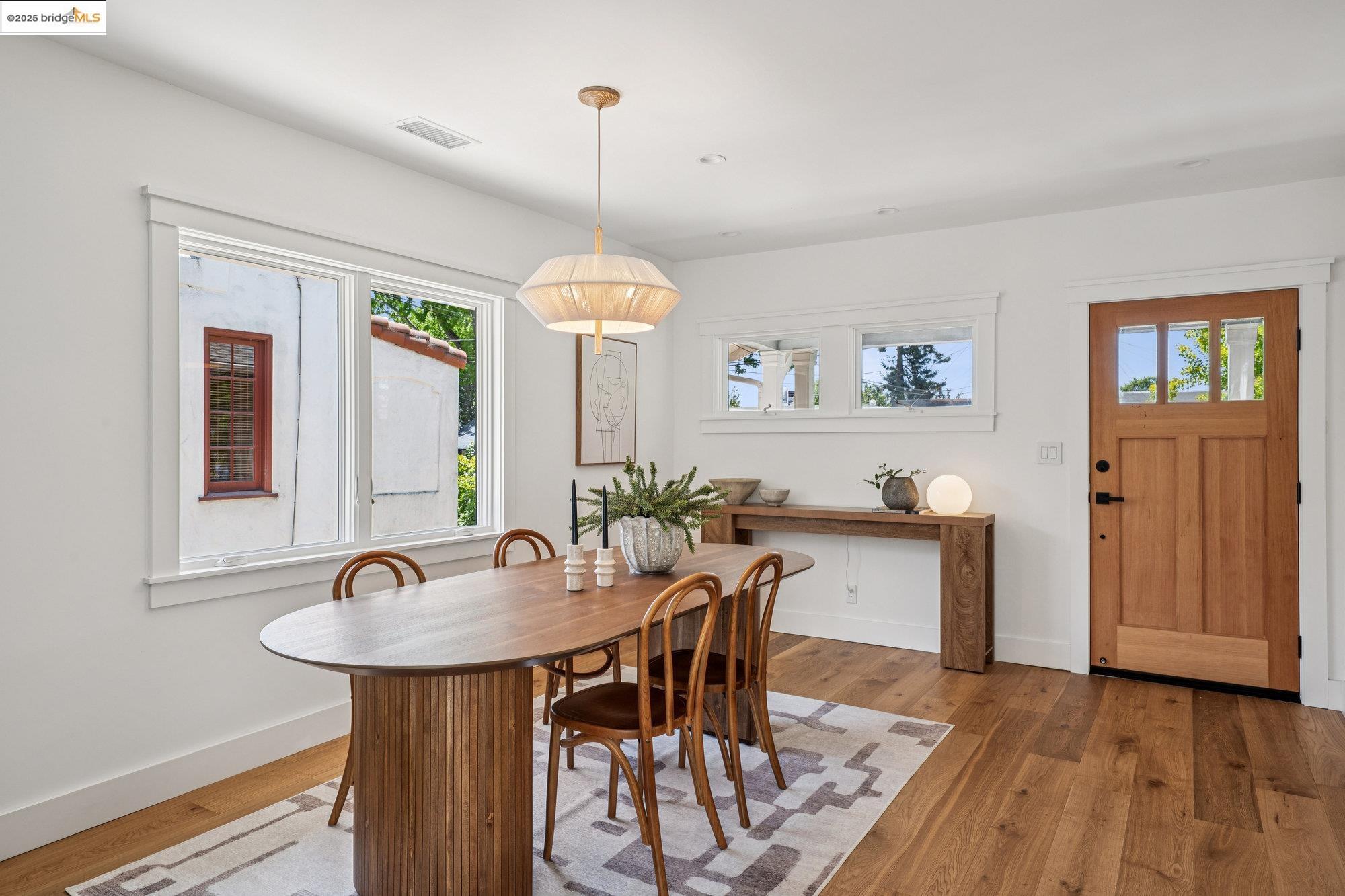 Detail Gallery Image 6 of 50 For 2433 Spaulding Ave, Berkeley,  CA 94703 - 4 Beds | 3 Baths