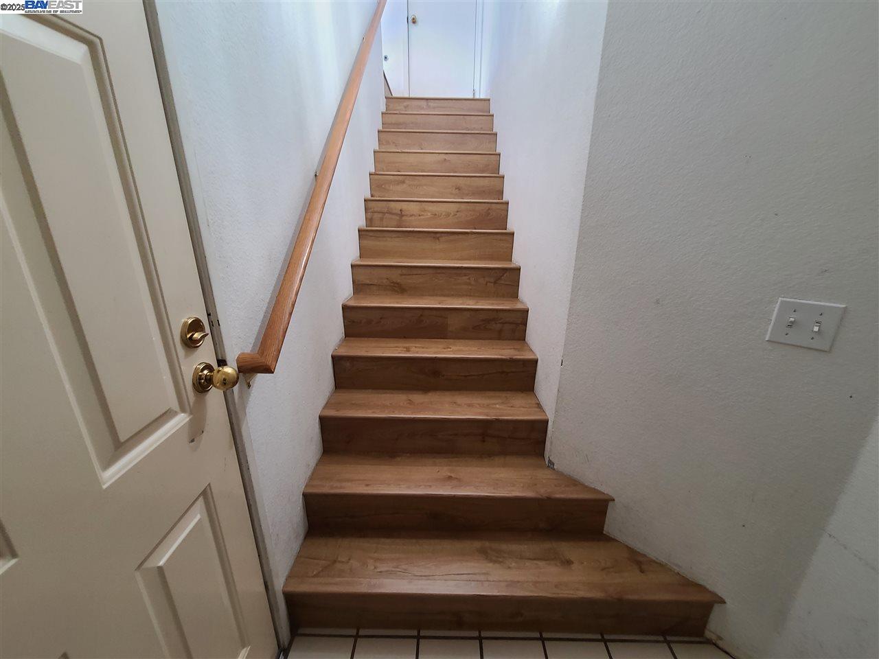 Detail Gallery Image 2 of 25 For 11882 Flanagan Ct, Dublin,  CA 94568-2348 - 2 Beds | 2 Baths