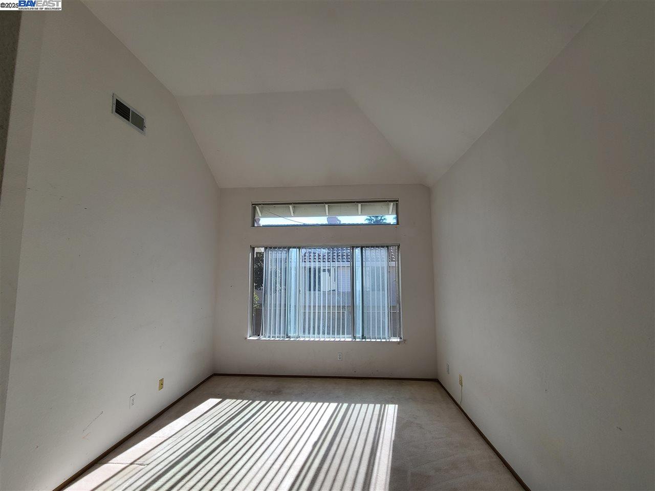 Detail Gallery Image 14 of 25 For 11882 Flanagan Ct, Dublin,  CA 94568-2348 - 2 Beds | 2 Baths