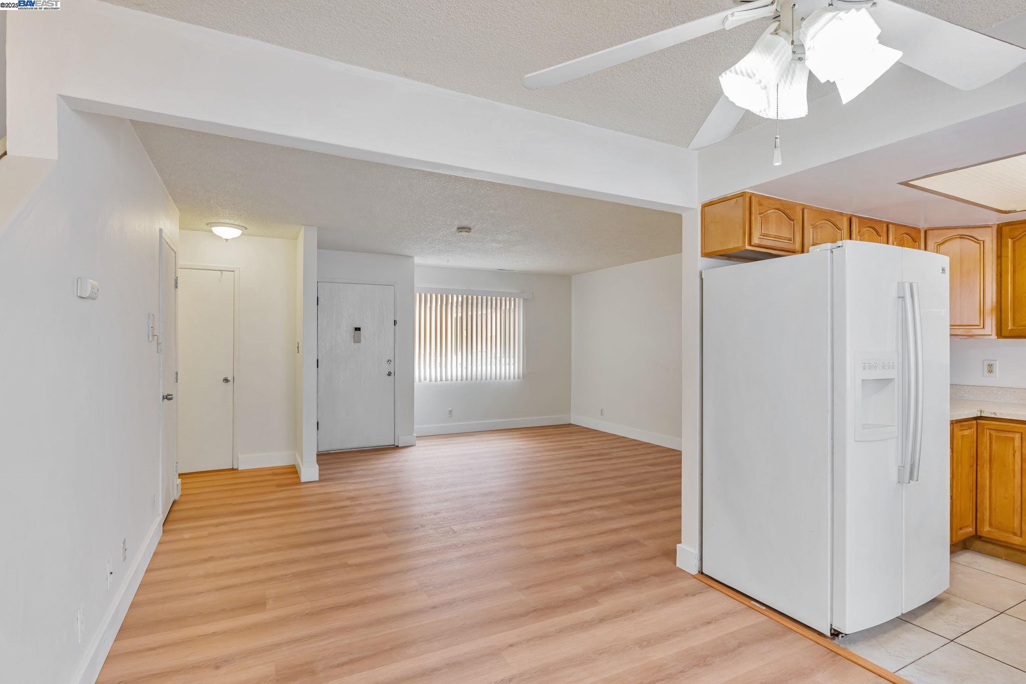 Photo #11: 41101102 Listing: Photo #11