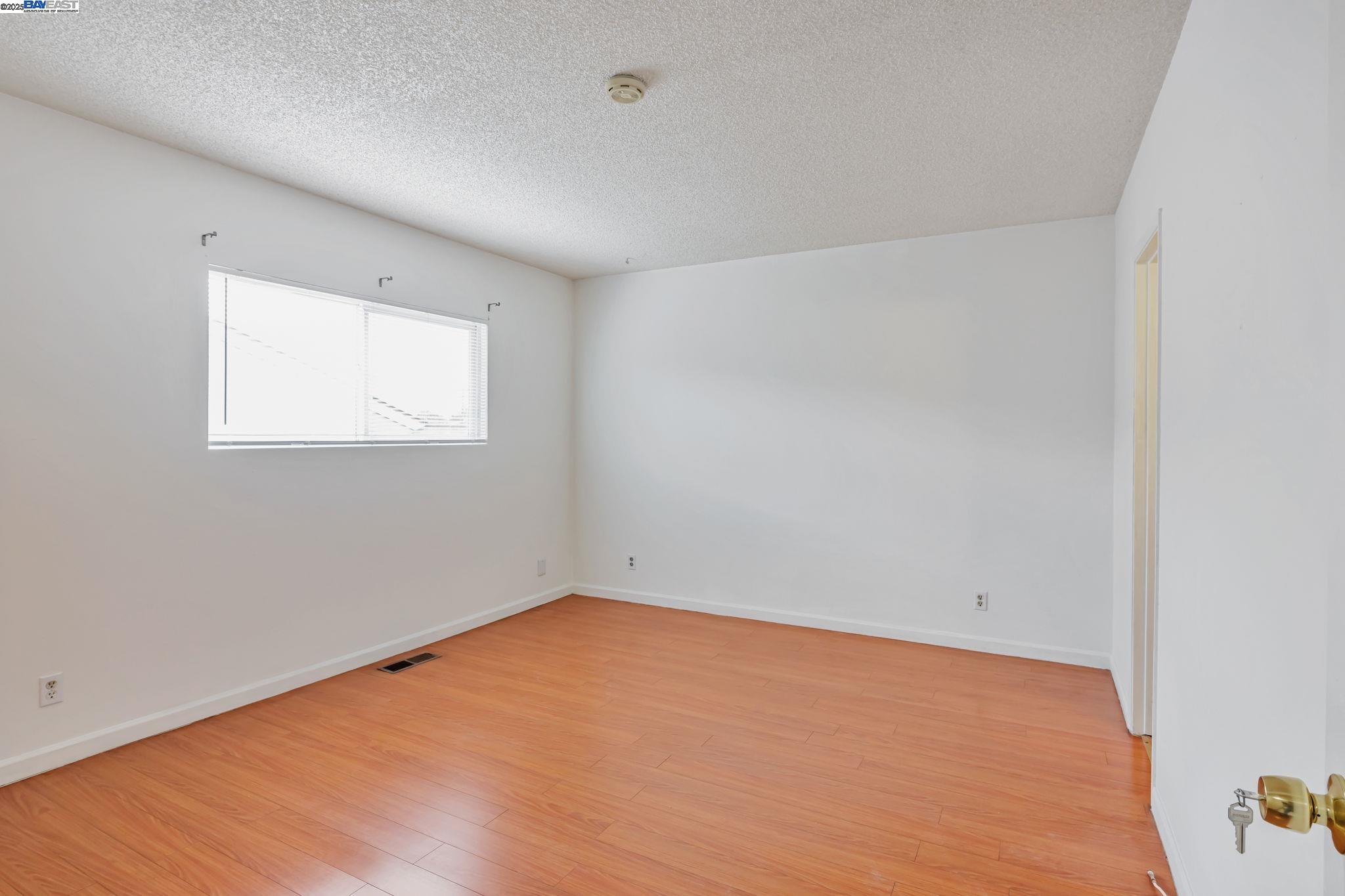 Photo #19: 41101102 Listing: Photo #19