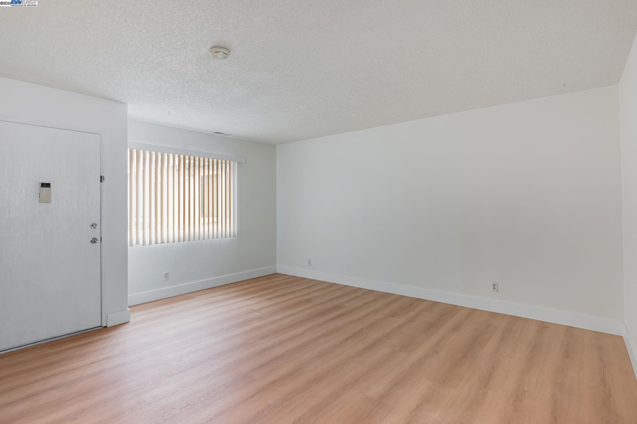 Photo #6: 41101102 Listing: Photo #6