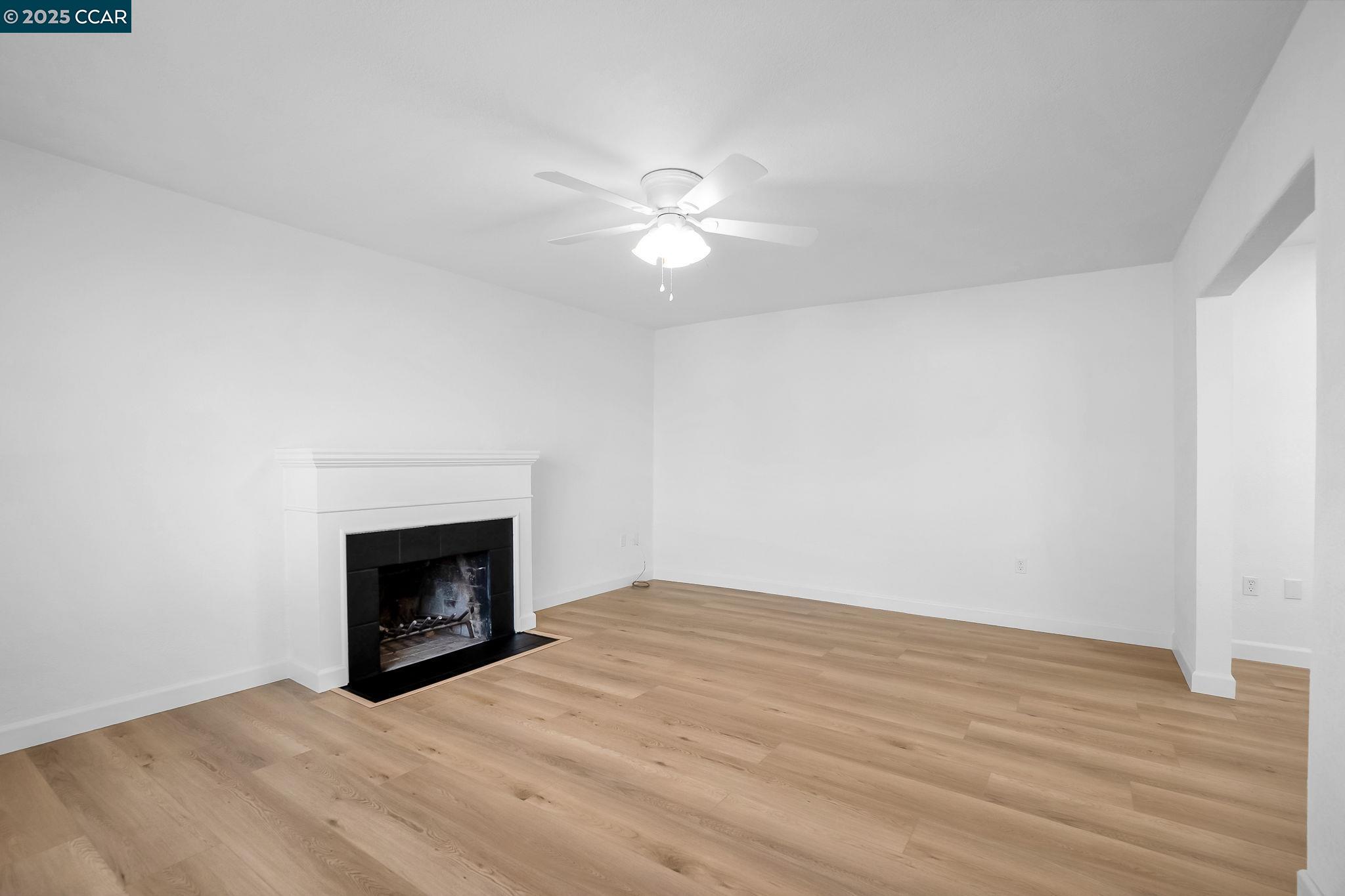 Detail Gallery Image 14 of 39 For 35 W Rose Ave, Bay Point,  CA 94565 - 3 Beds | 1/1 Baths