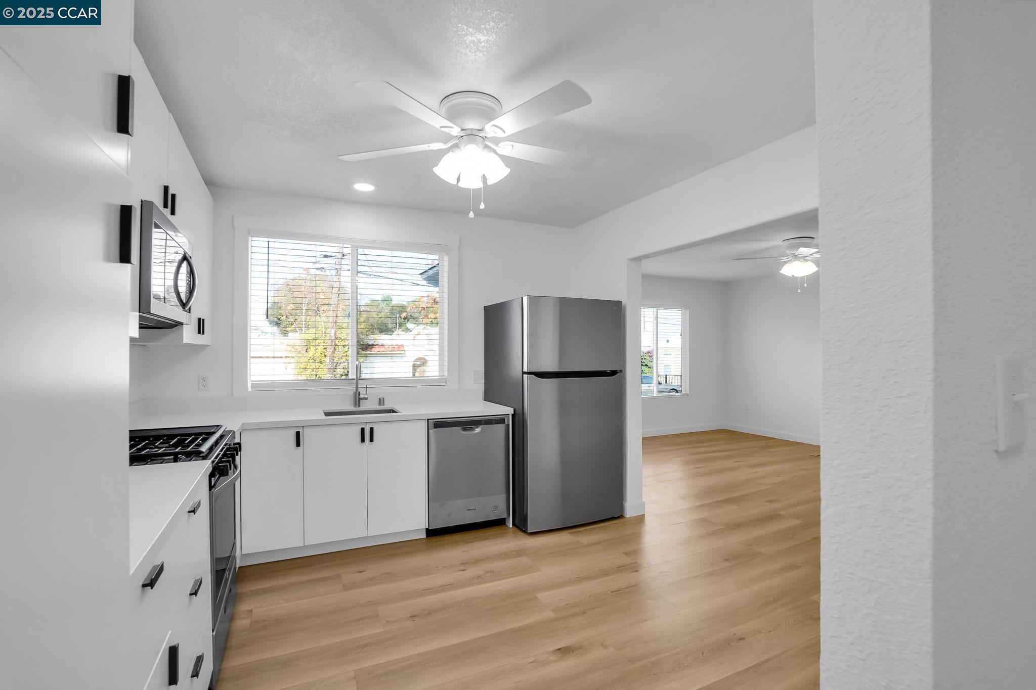 Detail Gallery Image 20 of 39 For 35 W Rose Ave, Bay Point,  CA 94565 - 3 Beds | 1/1 Baths