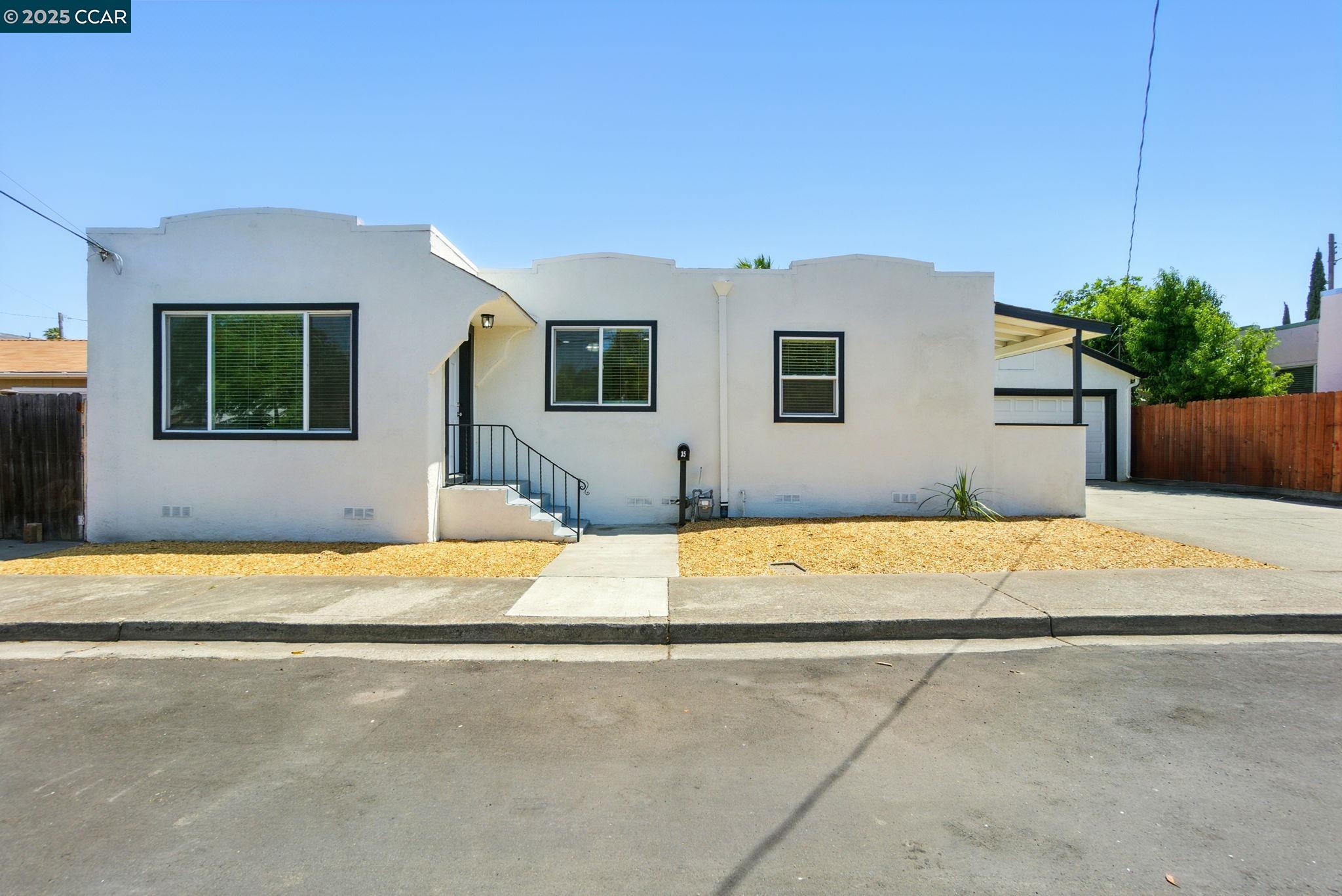 Detail Gallery Image 3 of 39 For 35 W Rose Ave, Bay Point,  CA 94565 - 3 Beds | 1/1 Baths