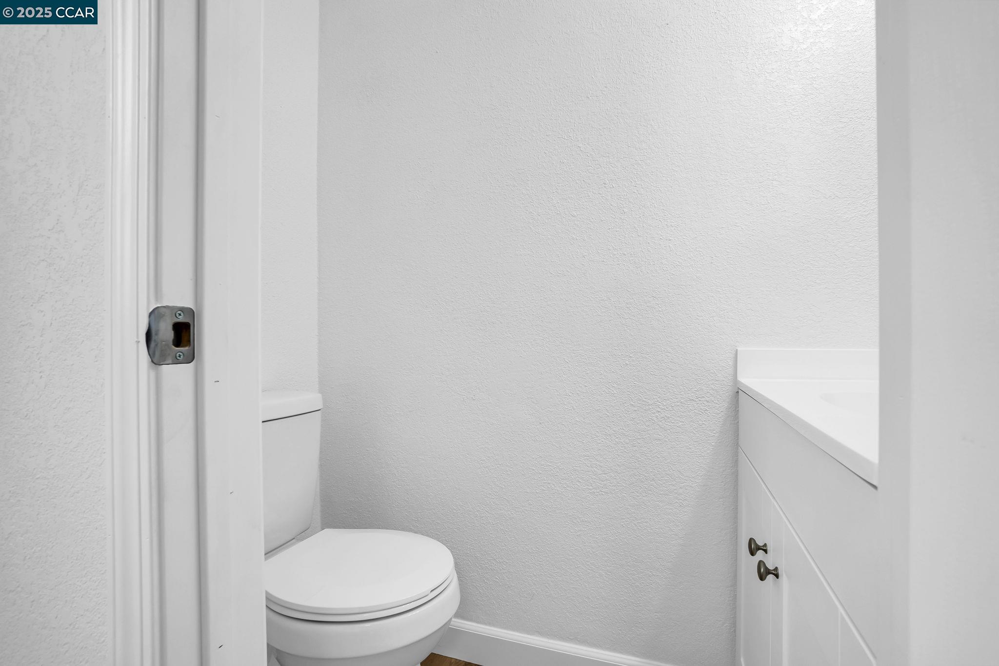 Detail Gallery Image 25 of 39 For 35 W Rose Ave, Bay Point,  CA 94565 - 3 Beds | 1/1 Baths