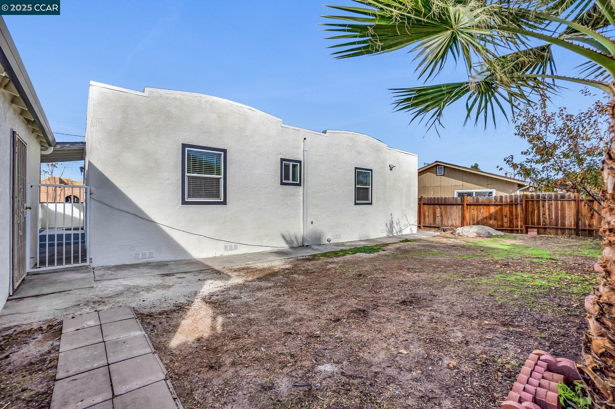 Detail Gallery Image 33 of 39 For 35 W Rose Ave, Bay Point,  CA 94565 - 3 Beds | 1/1 Baths