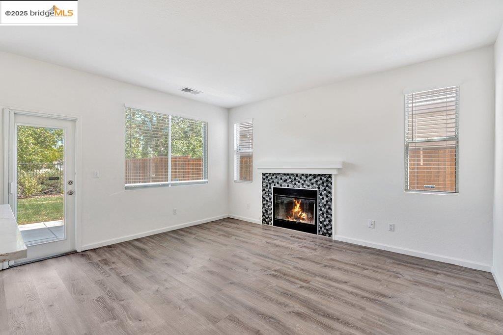 Detail Gallery Image 12 of 49 For 454 Apple Hill Dr, Brentwood,  CA 94513 - 4 Beds | 2/1 Baths