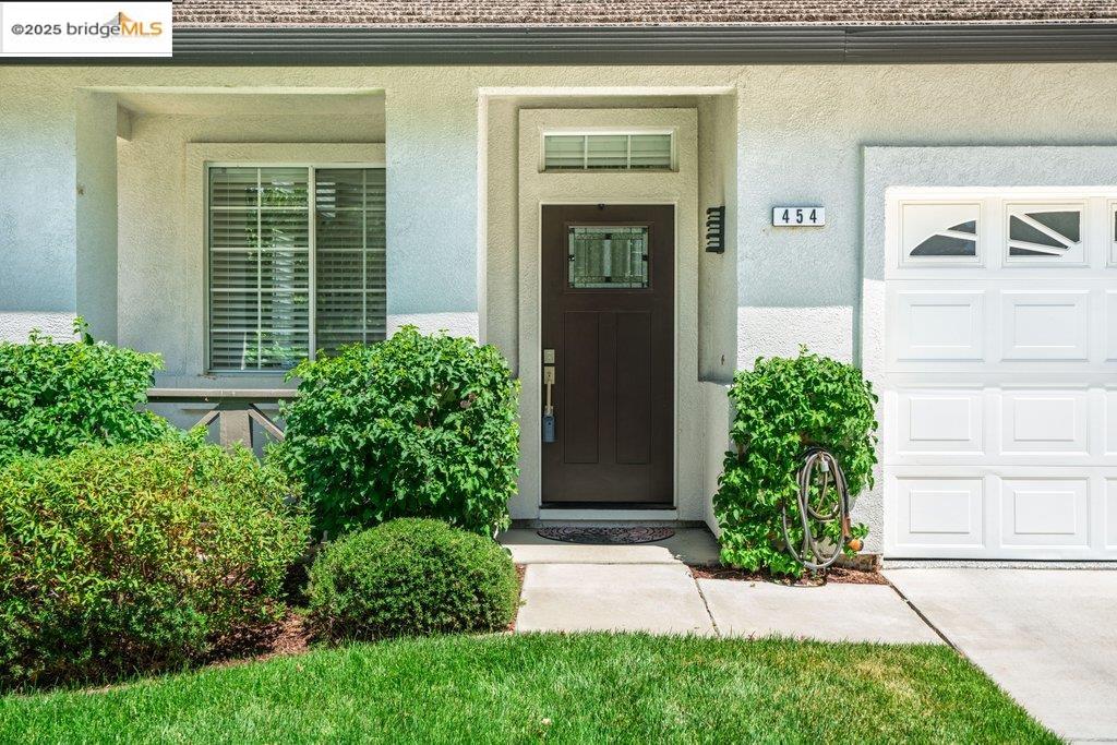 Detail Gallery Image 5 of 49 For 454 Apple Hill Dr, Brentwood,  CA 94513 - 4 Beds | 2/1 Baths