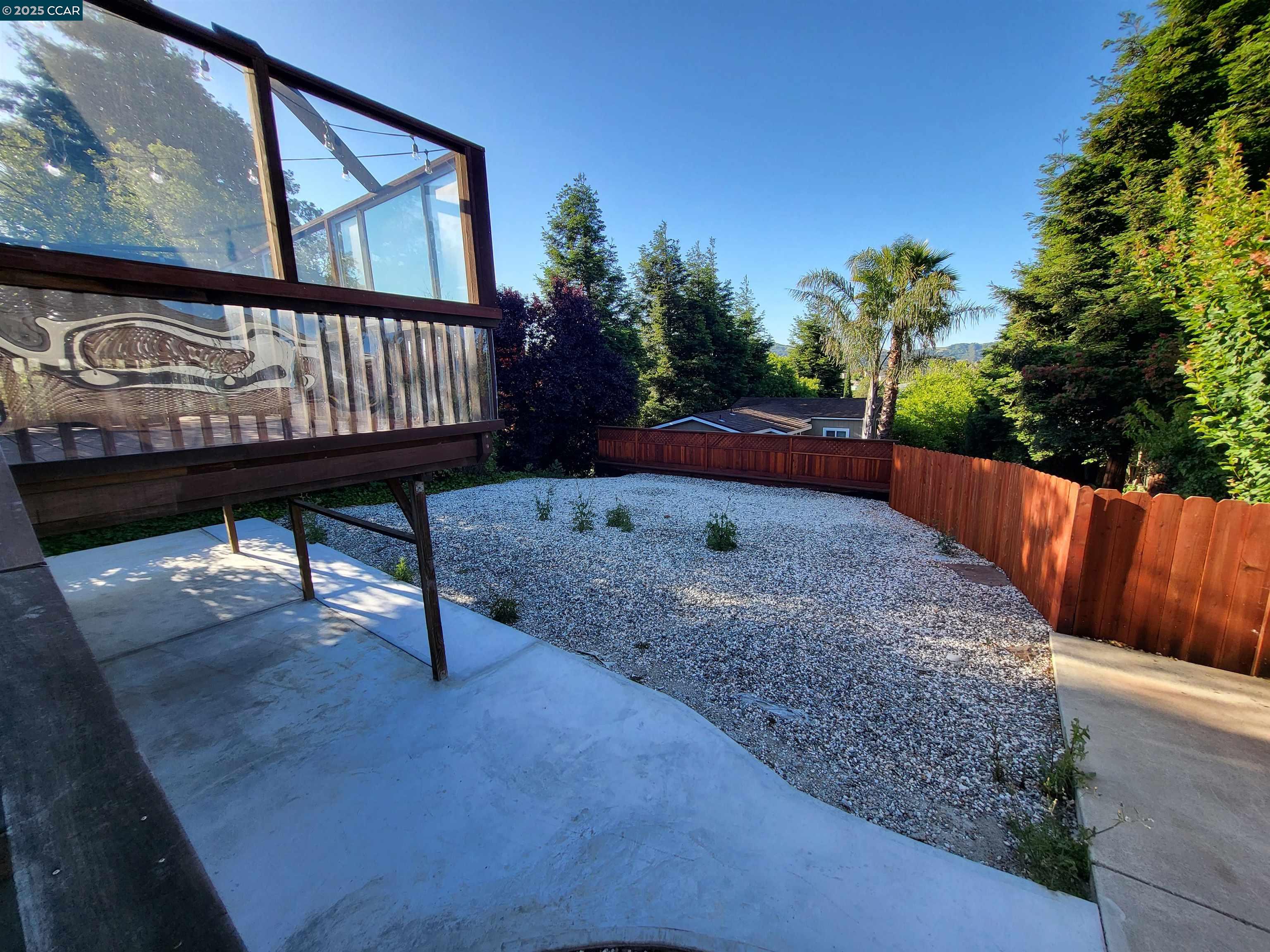 Detail Gallery Image 14 of 15 For 814 Marin Rd, El Sobrante,  CA 94803 - 3 Beds | 2 Baths