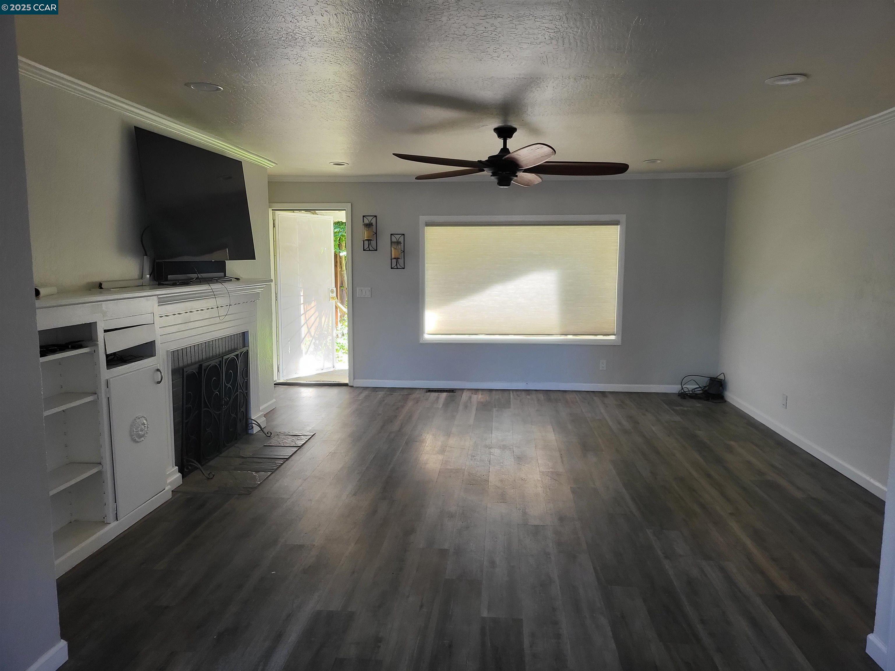 Detail Gallery Image 4 of 15 For 814 Marin Rd, El Sobrante,  CA 94803 - 3 Beds | 2 Baths