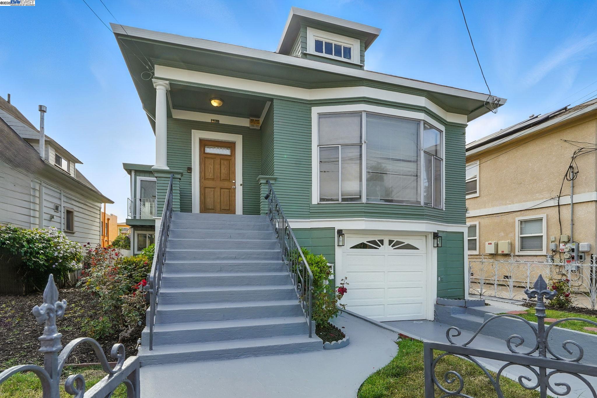 Detail Gallery Image 1 of 1 For 6311 Idaho St, Oakland,  CA 94608 - 3 Beds | 2 Baths