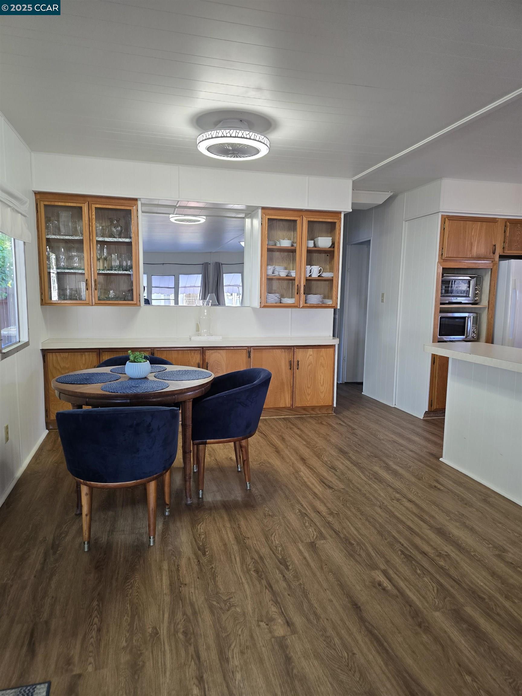 Detail Gallery Image 5 of 12 For 2885 Willow #4,  San Pablo,  CA 94806 - 2 Beds | 2 Baths