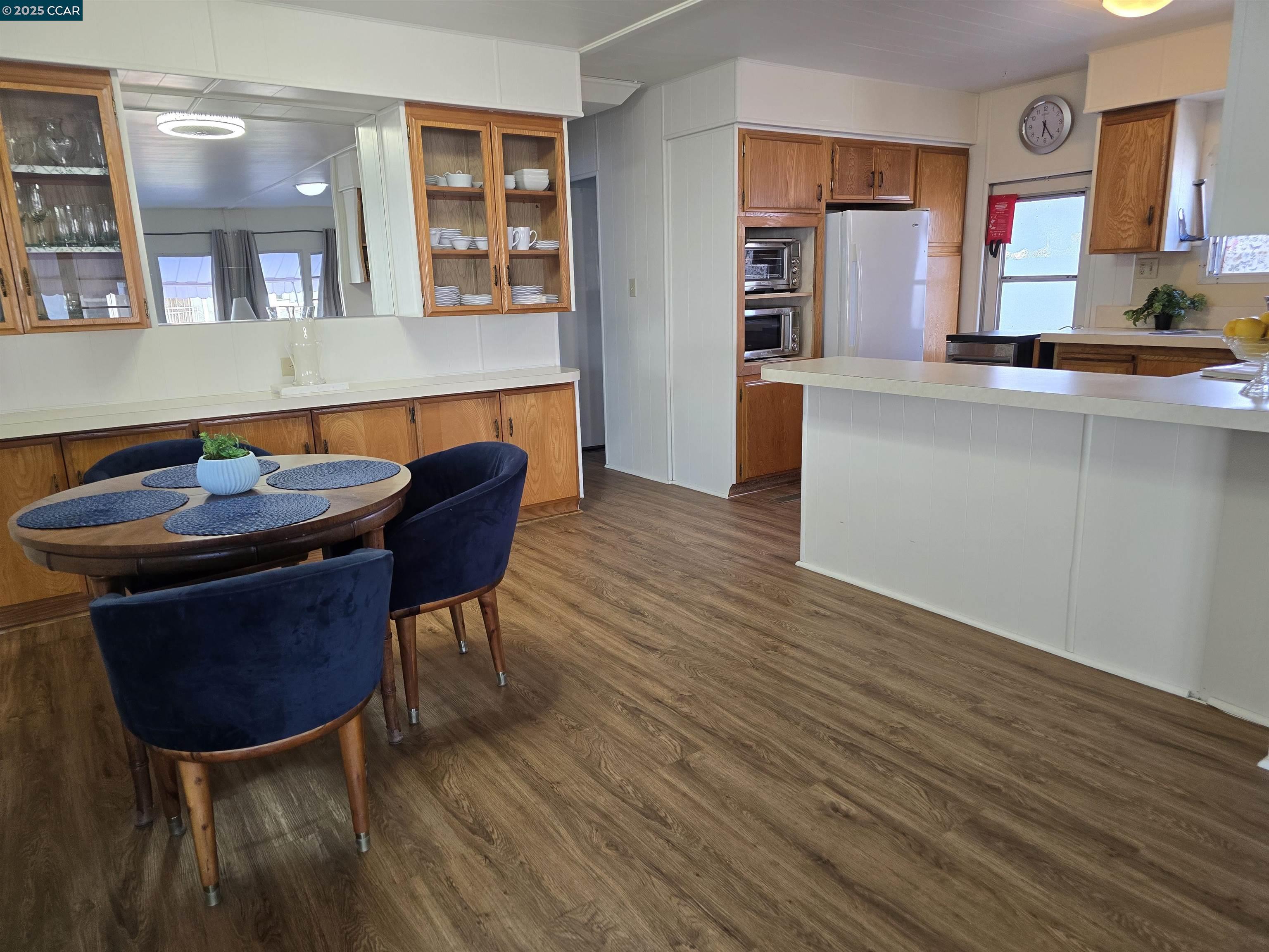Detail Gallery Image 6 of 12 For 2885 Willow #4,  San Pablo,  CA 94806 - 2 Beds | 2 Baths