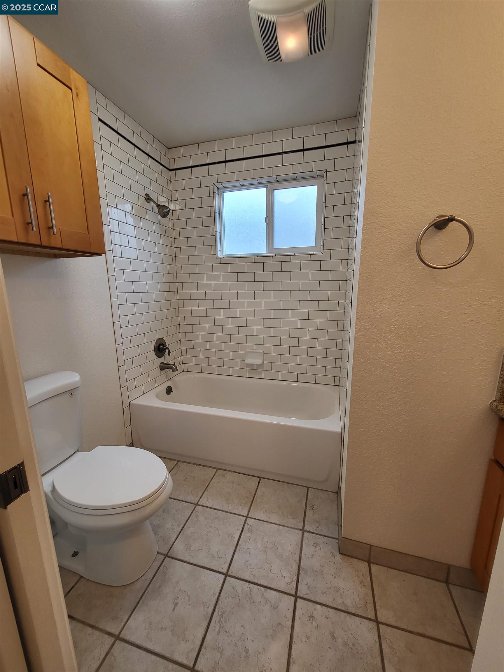 2422 Dover Ave, San Pablo, California 94806, 2 Bedrooms Bedrooms, 5 Rooms Rooms,1 BathroomBathrooms,Residential Lease,For Rent,2422 Dover Ave,41101112