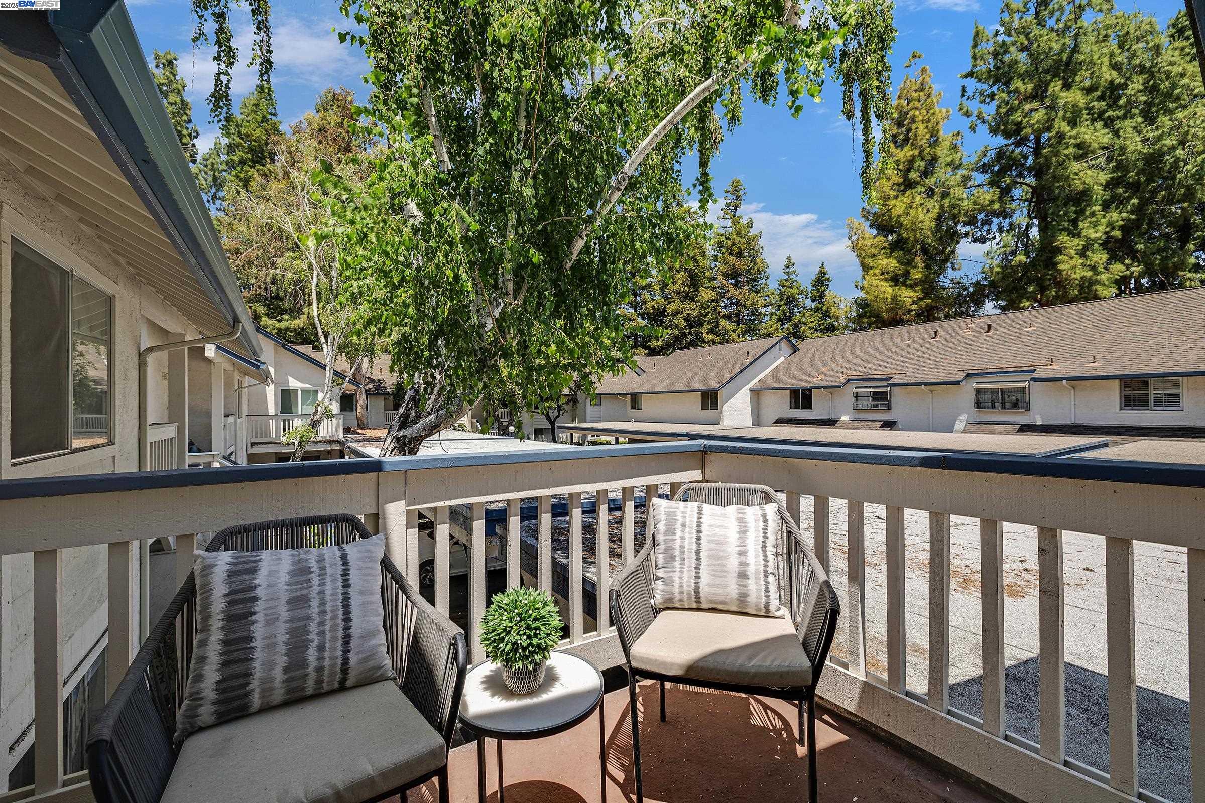 Detail Gallery Image 27 of 34 For 2229 Summereve Ct, San Jose,  CA 95122 - 2 Beds | 2 Baths