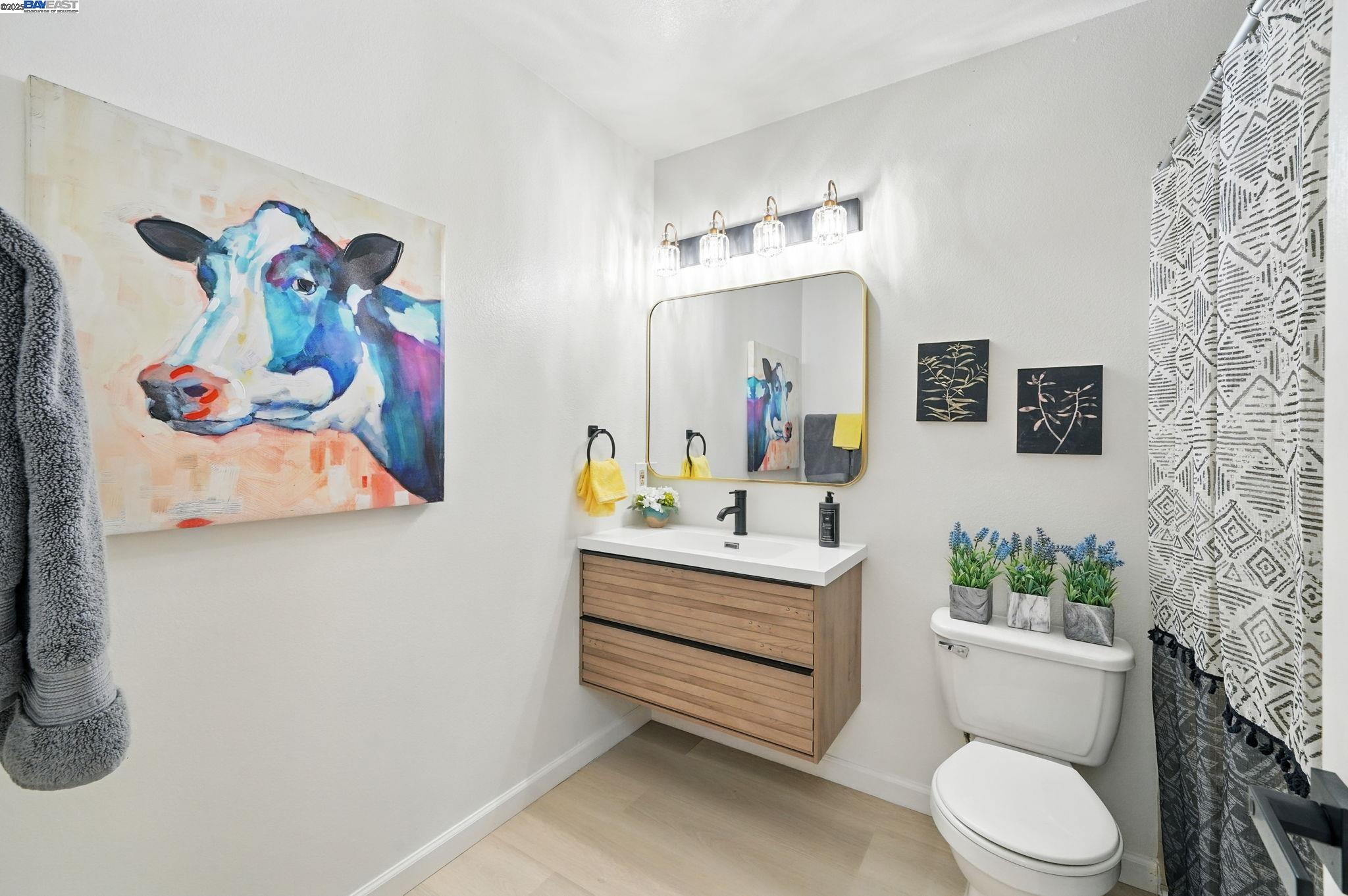 Detail Gallery Image 20 of 34 For 49 Paseo Grande #E,  San Lorenzo,  CA 94580 - 2 Beds | 1/1 Baths