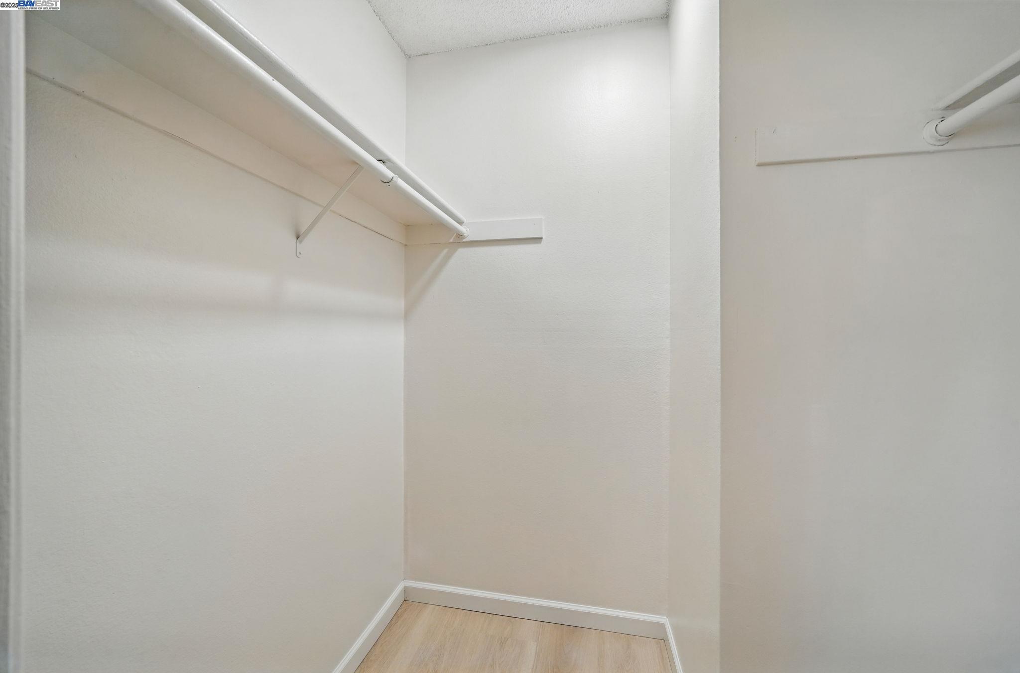 Detail Gallery Image 24 of 34 For 49 Paseo Grande #E,  San Lorenzo,  CA 94580 - 2 Beds | 1/1 Baths