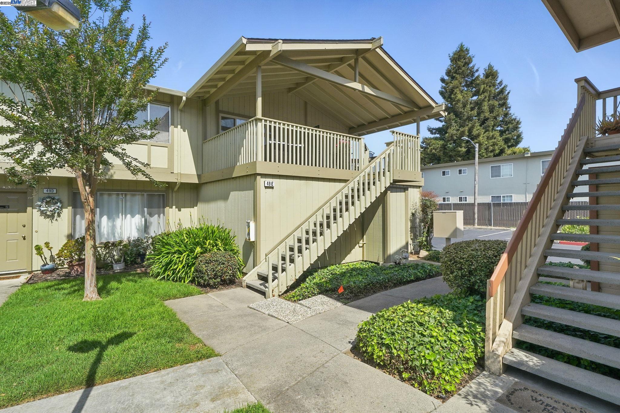 Detail Gallery Image 34 of 34 For 49 Paseo Grande #E,  San Lorenzo,  CA 94580 - 2 Beds | 1/1 Baths