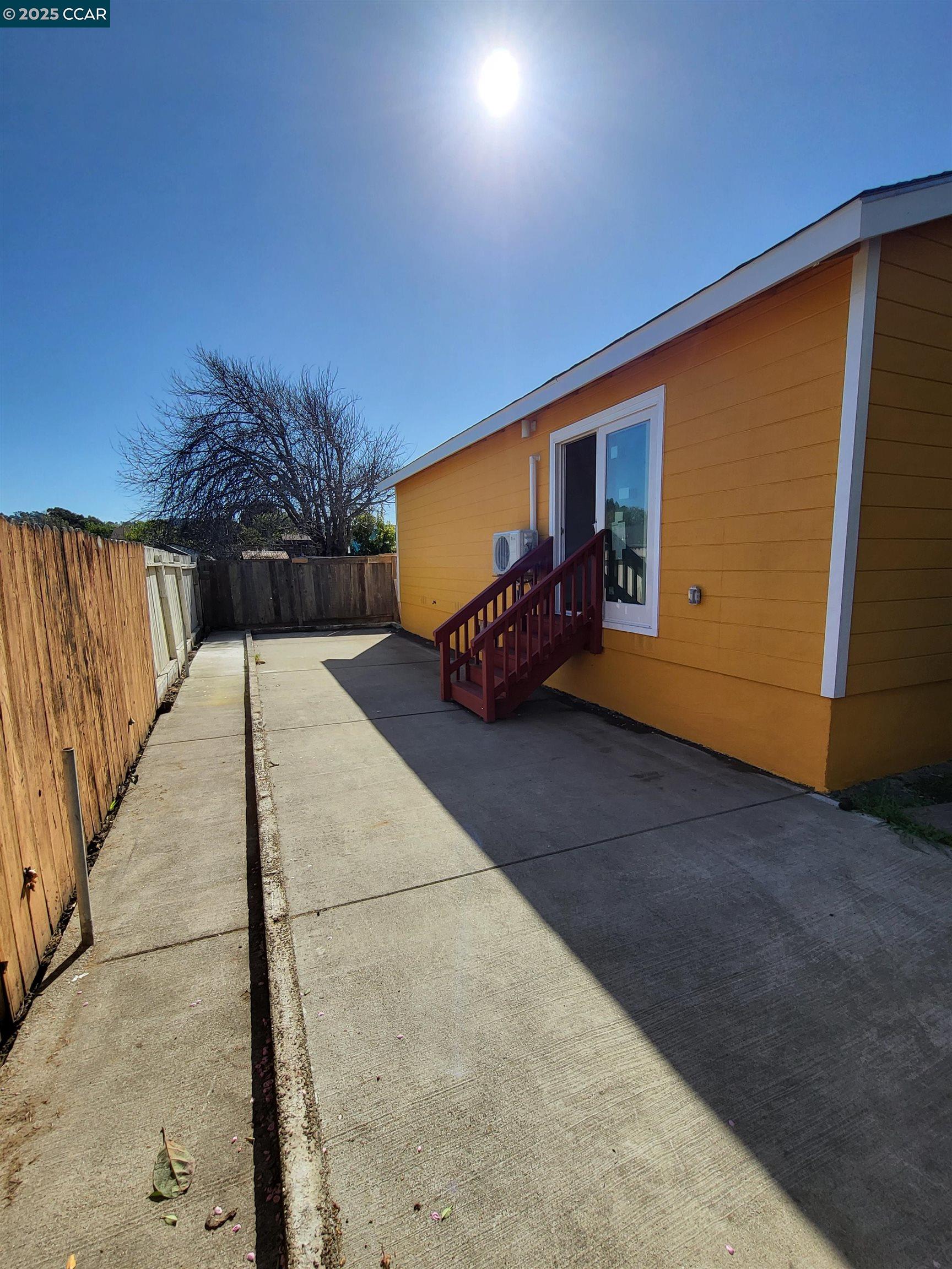 Detail Gallery Image 7 of 7 For 2811 Tulare Ave, Richmond,  CA 94804 - 2 Beds | 1 Baths