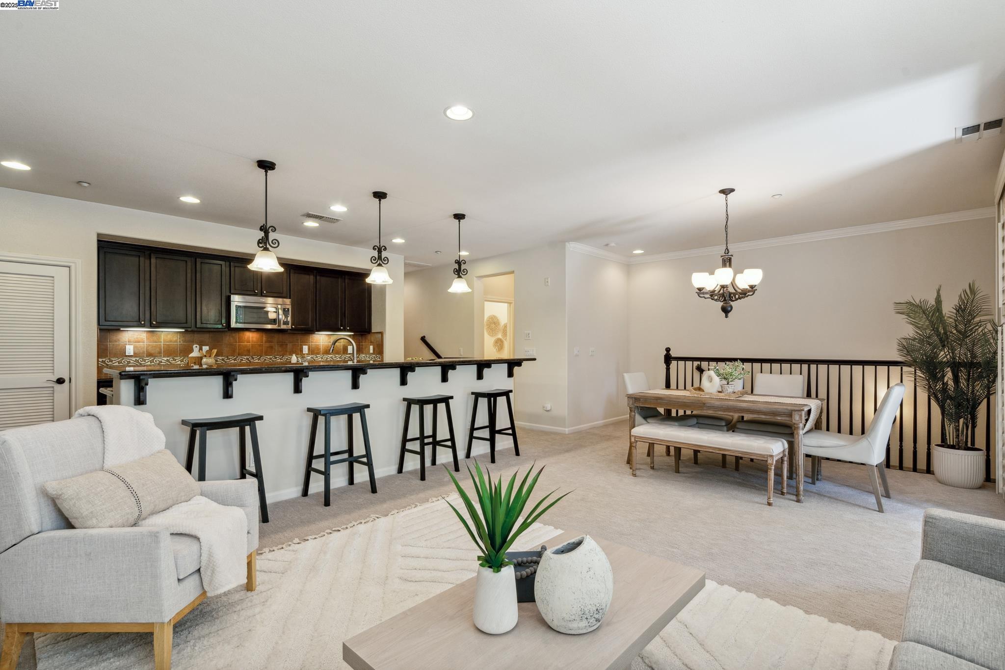 Detail Gallery Image 8 of 59 For 4737 Perugia St, Dublin,  CA 94568 - 2 Beds | 2/1 Baths
