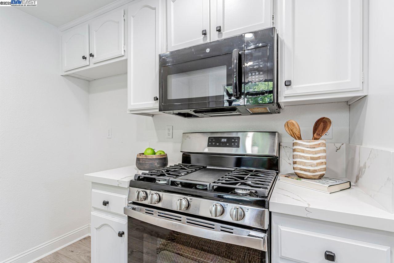 Detail Gallery Image 13 of 39 For 1235 Sunshine Cir, Danville,  CA 94506 - 2 Beds | 2 Baths