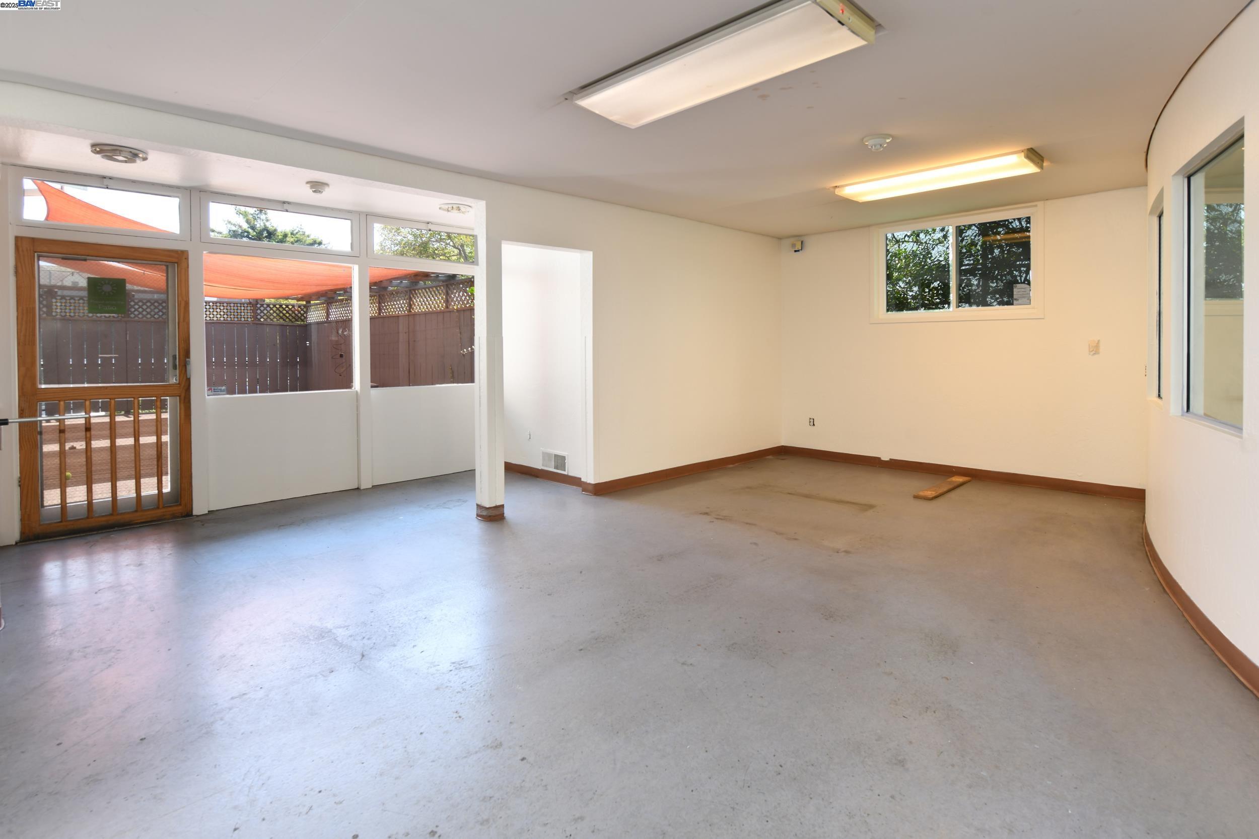 2320 Channing Way, Berkeley, California 94704, ,Commercial Lease,For Rent,2320 Channing Way,41101146