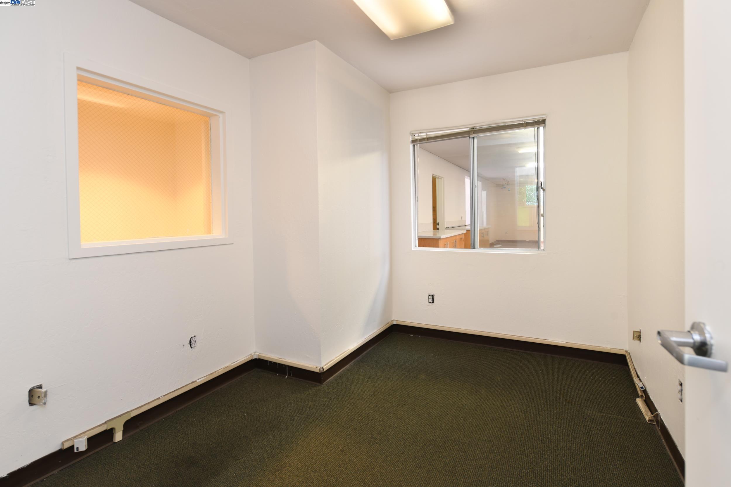 2320 Channing Way, Berkeley, California 94704, ,Commercial Lease,For Rent,2320 Channing Way,41101146
