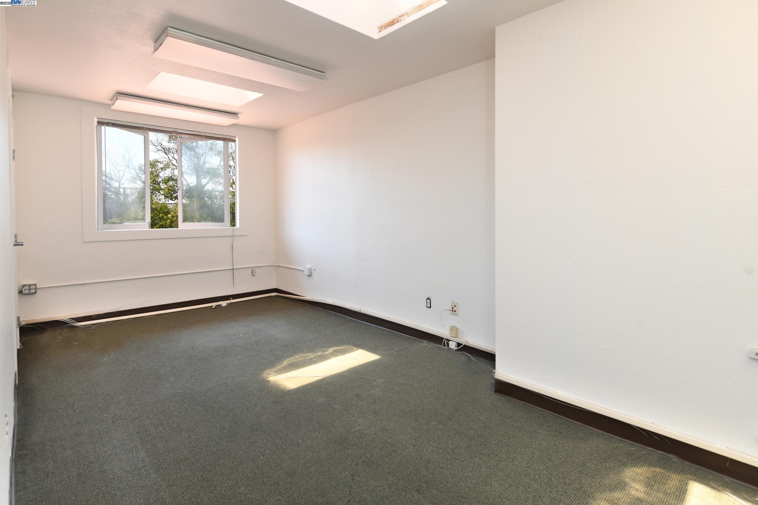 2320 Channing Way, Berkeley, California 94704, ,Commercial Lease,For Rent,2320 Channing Way,41101146