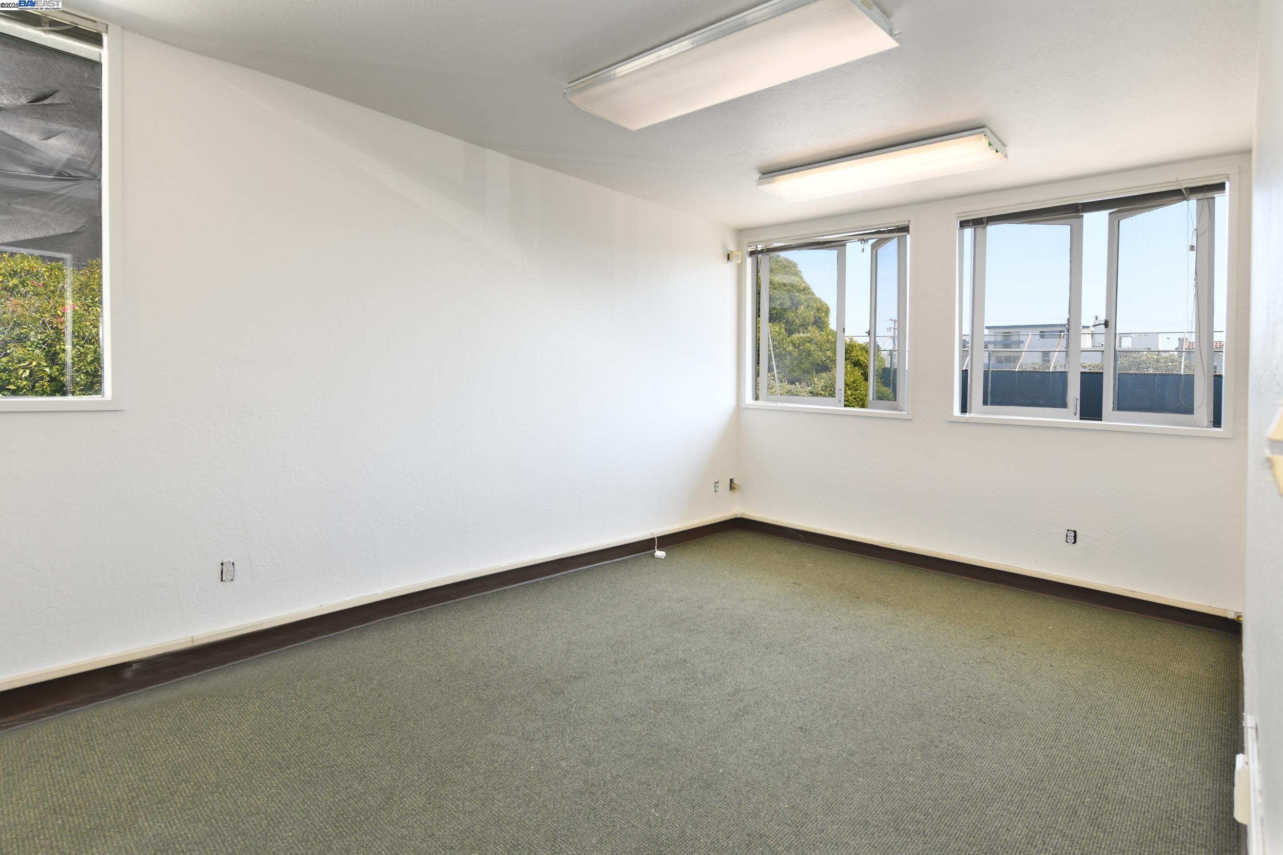 2320 Channing Way, Berkeley, California 94704, ,Commercial Lease,For Rent,2320 Channing Way,41101146
