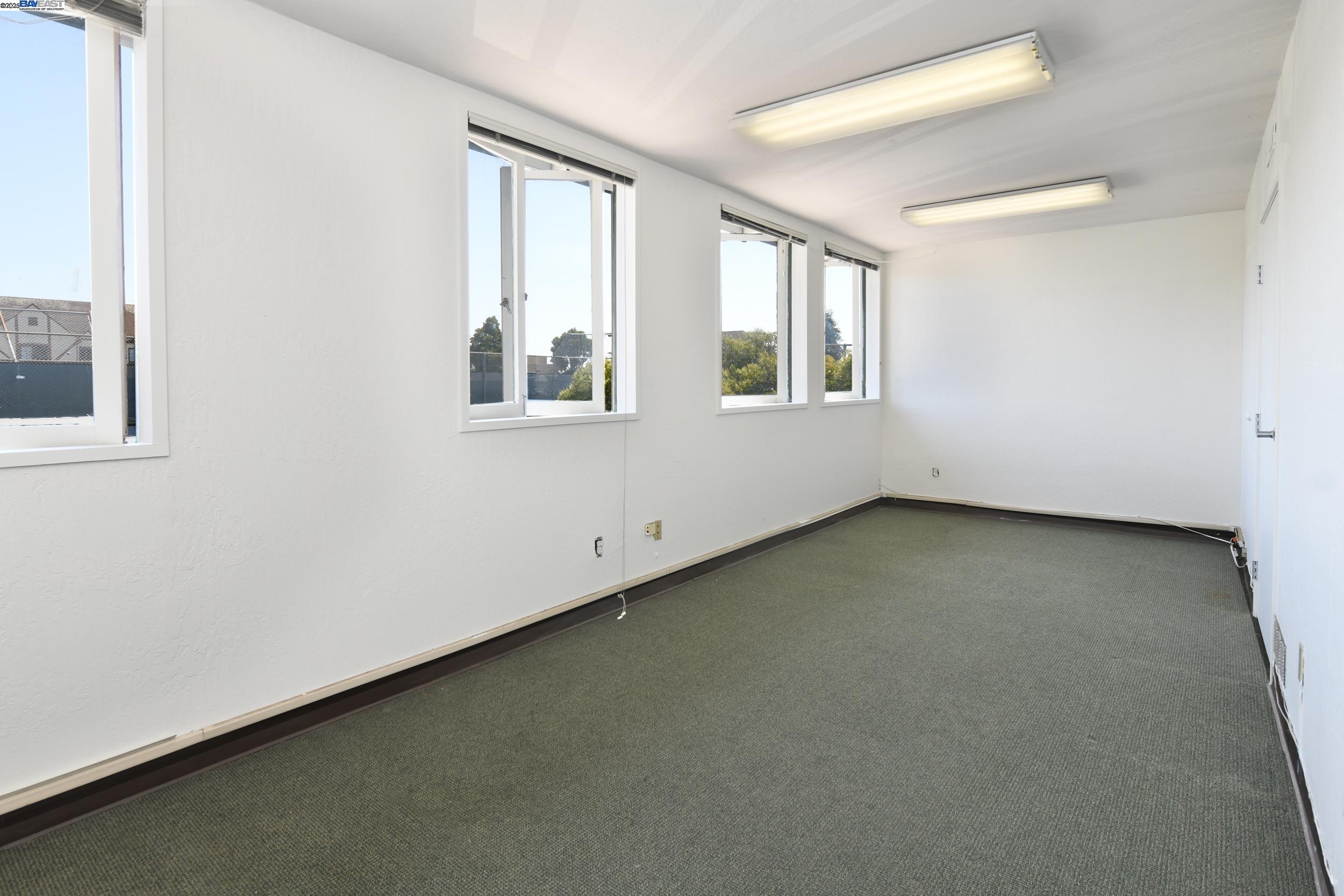 2320 Channing Way, Berkeley, California 94704, ,Commercial Lease,For Rent,2320 Channing Way,41101146