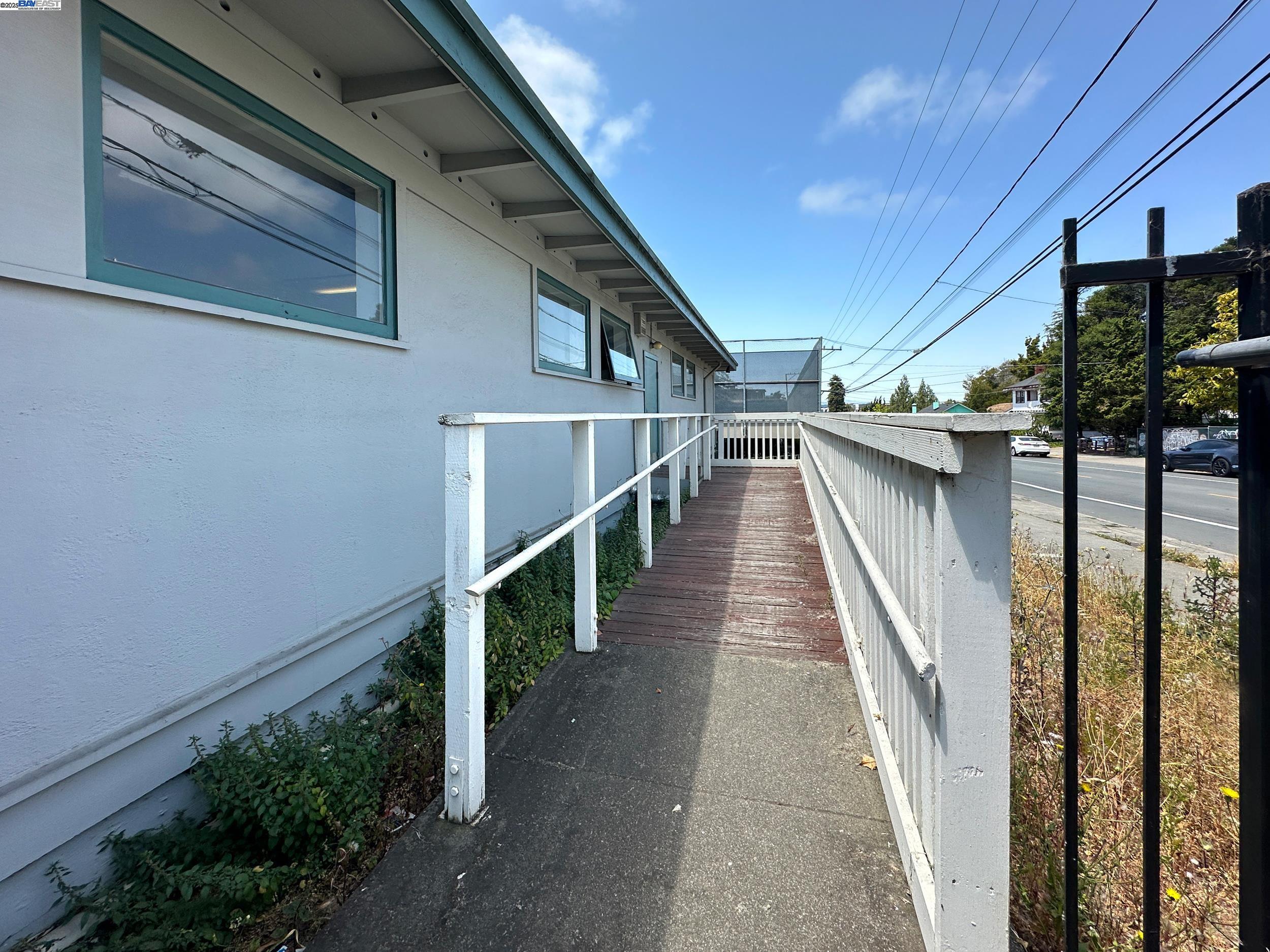 2320 Channing Way, Berkeley, California 94704, ,Commercial Lease,For Rent,2320 Channing Way,41101146