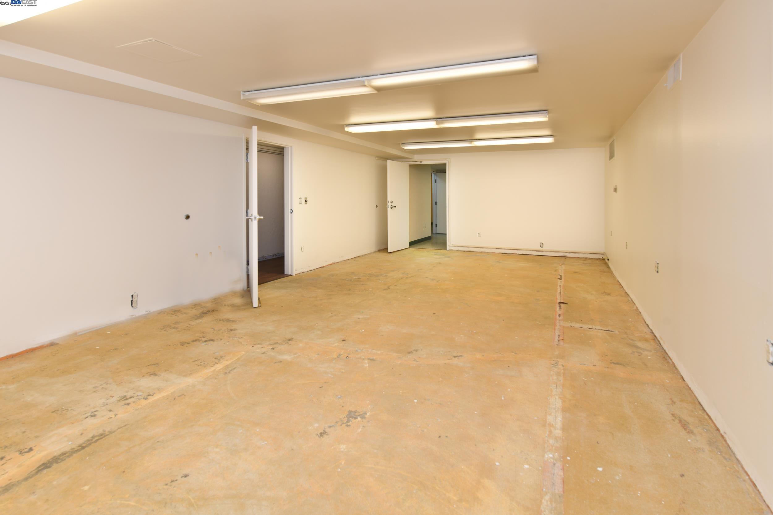 2320 Channing Way, Berkeley, California 94704, ,Commercial Lease,For Rent,2320 Channing Way,41101146