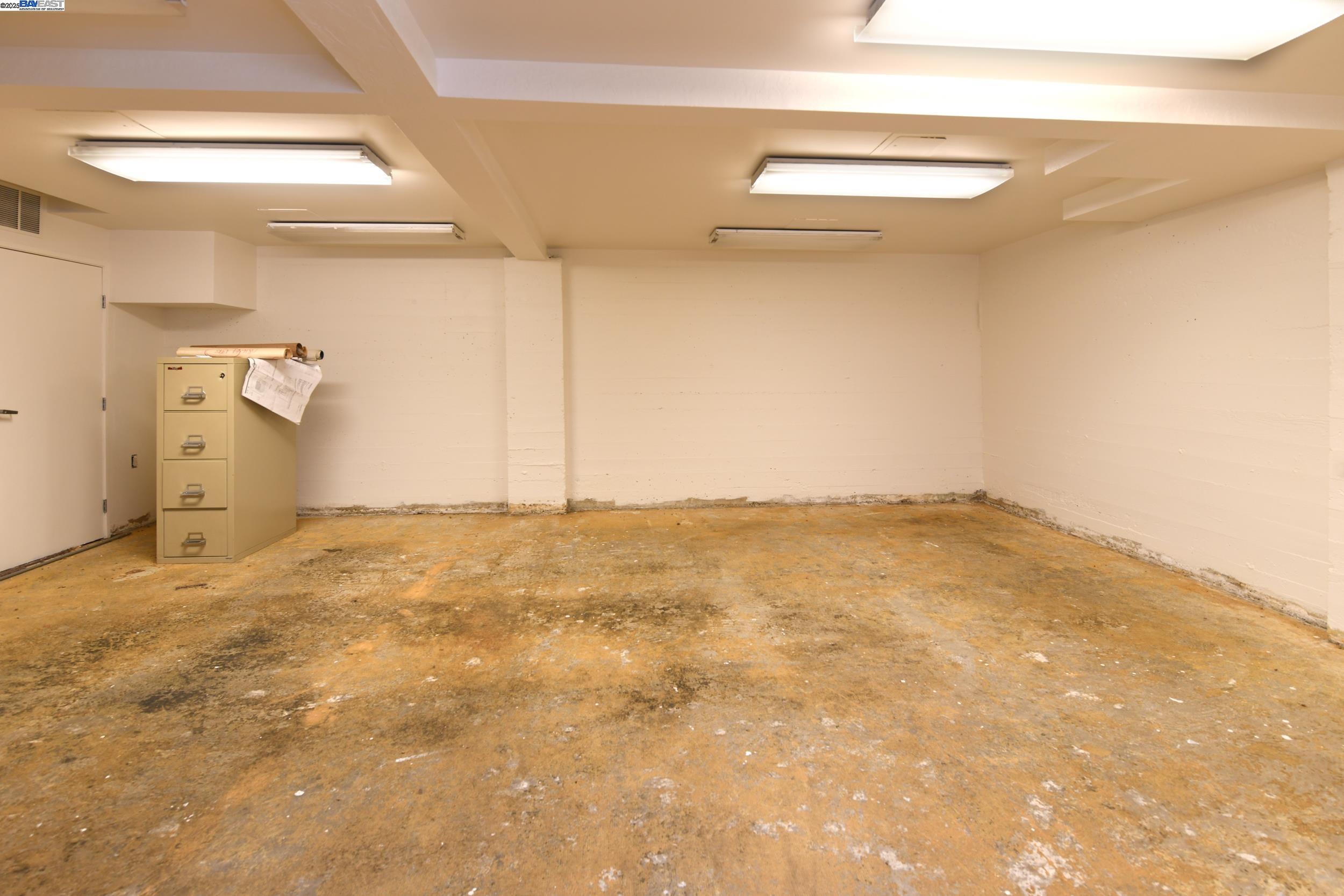 Detail Gallery Image 37 of 46 For 2320 Channing Way, Berkeley,  CA 94704 - – Beds | – Baths