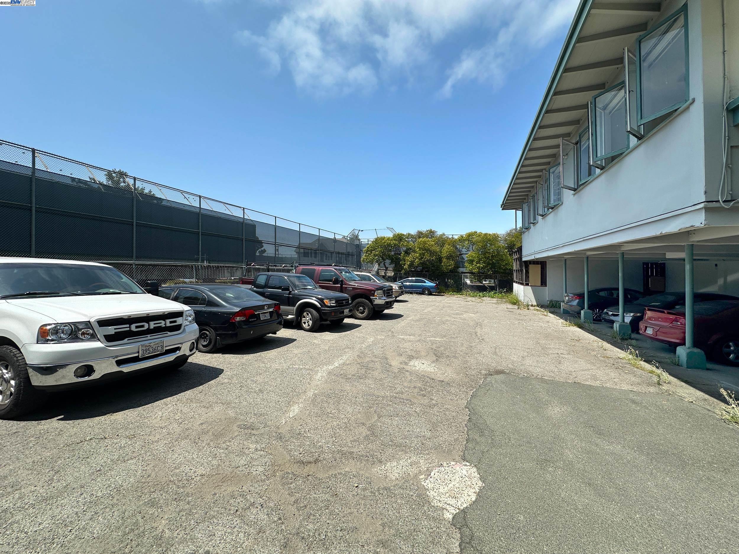 Detail Gallery Image 7 of 46 For 2320 Channing Way, Berkeley,  CA 94704 - – Beds | – Baths