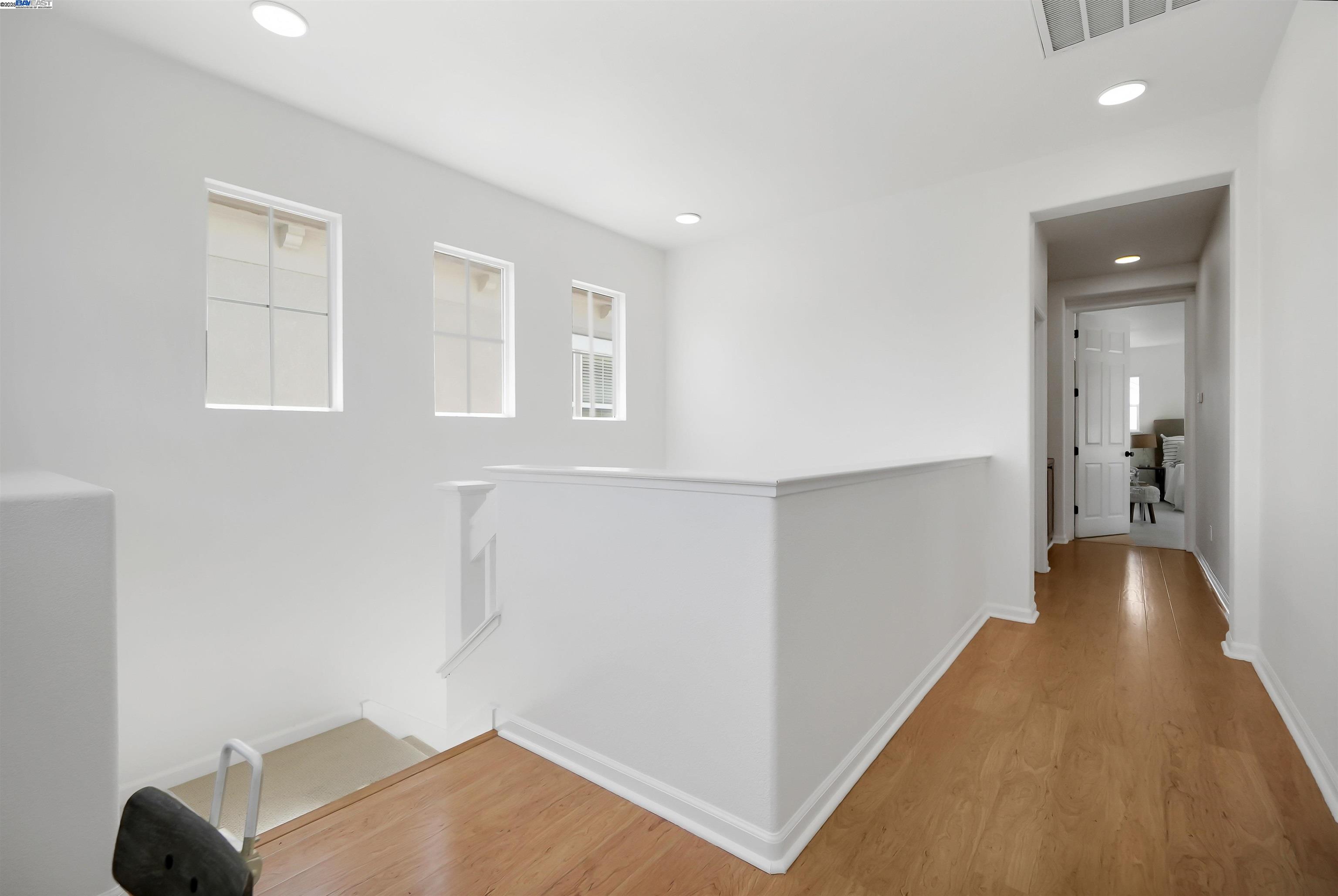 Detail Gallery Image 25 of 59 For 1165 Cottage Ln, Hercules,  CA 94547-2703 - 3 Beds | 3 Baths