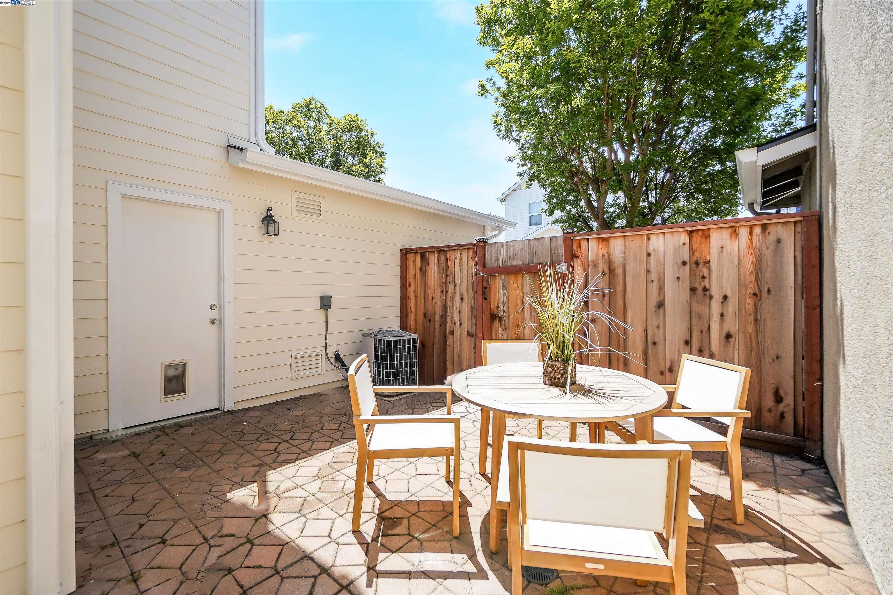 Detail Gallery Image 43 of 59 For 1165 Cottage Ln, Hercules,  CA 94547-2703 - 3 Beds | 3 Baths