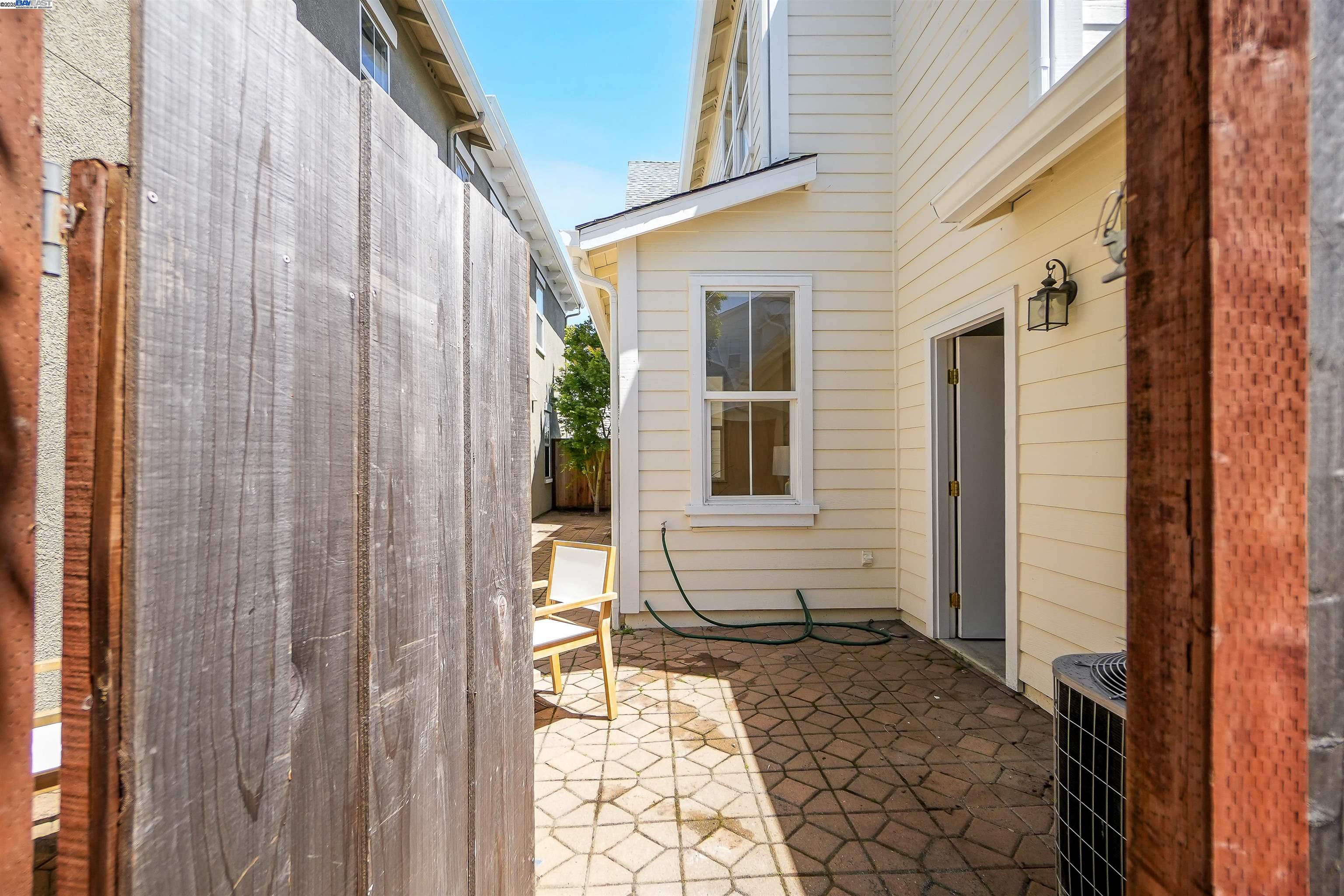 Detail Gallery Image 46 of 59 For 1165 Cottage Ln, Hercules,  CA 94547-2703 - 3 Beds | 3 Baths