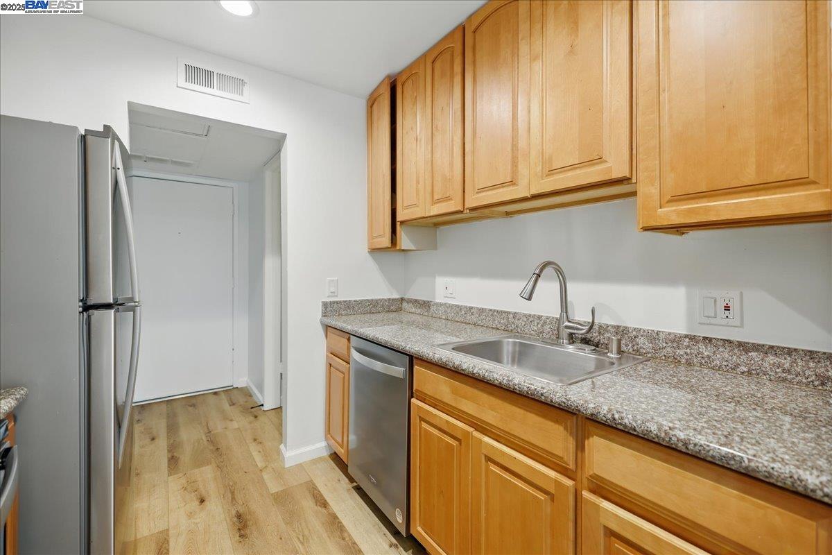 Photo #4: 41101156 Listing: Photo #4