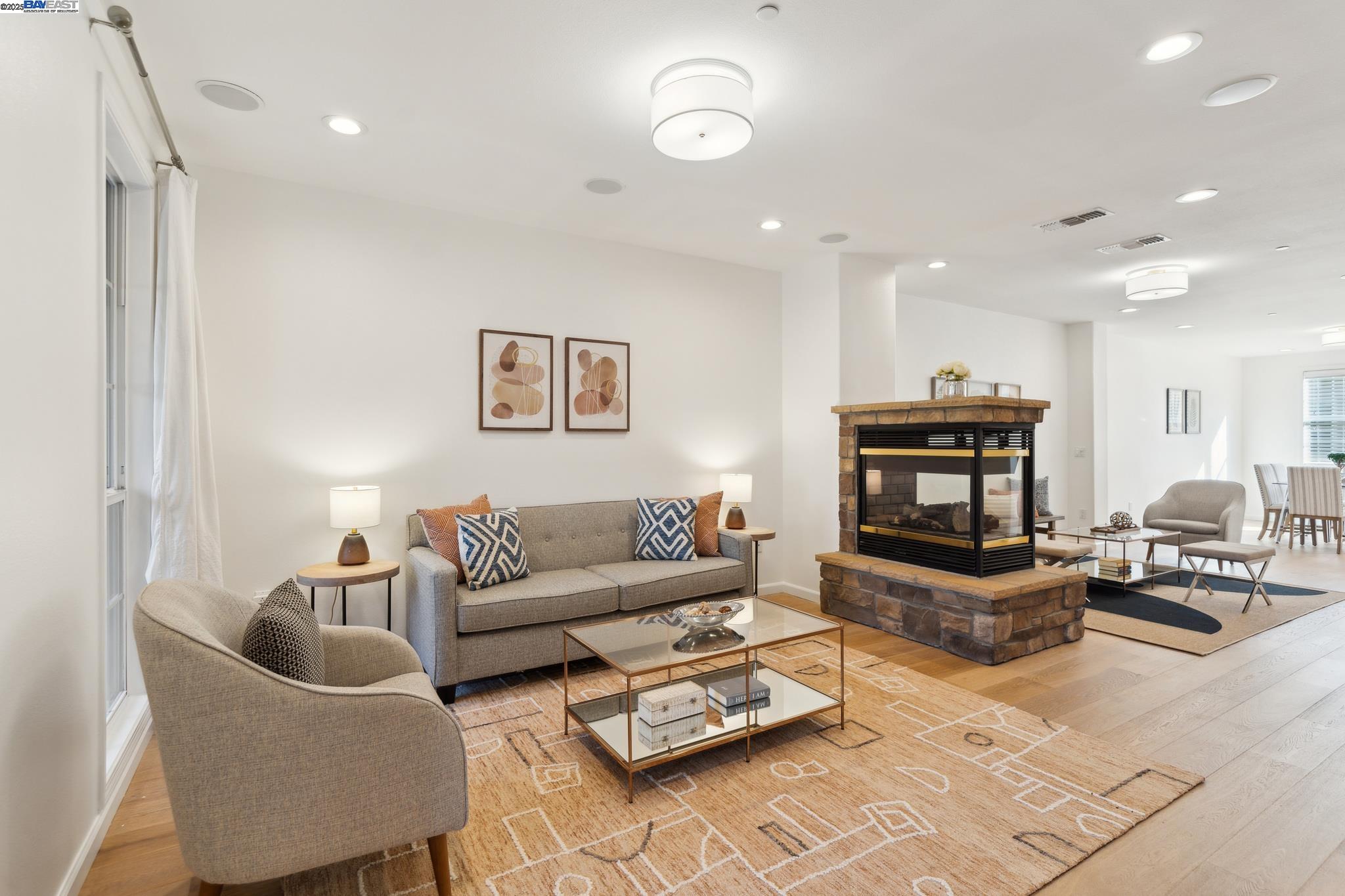 Photo #12: 41101158 Listing: Photo #12