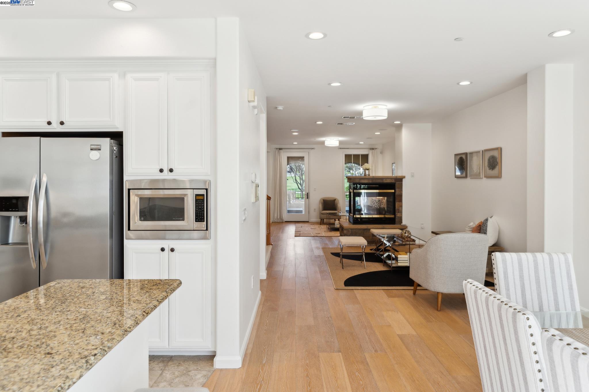 Photo #6: 41101158 Listing: Photo #6