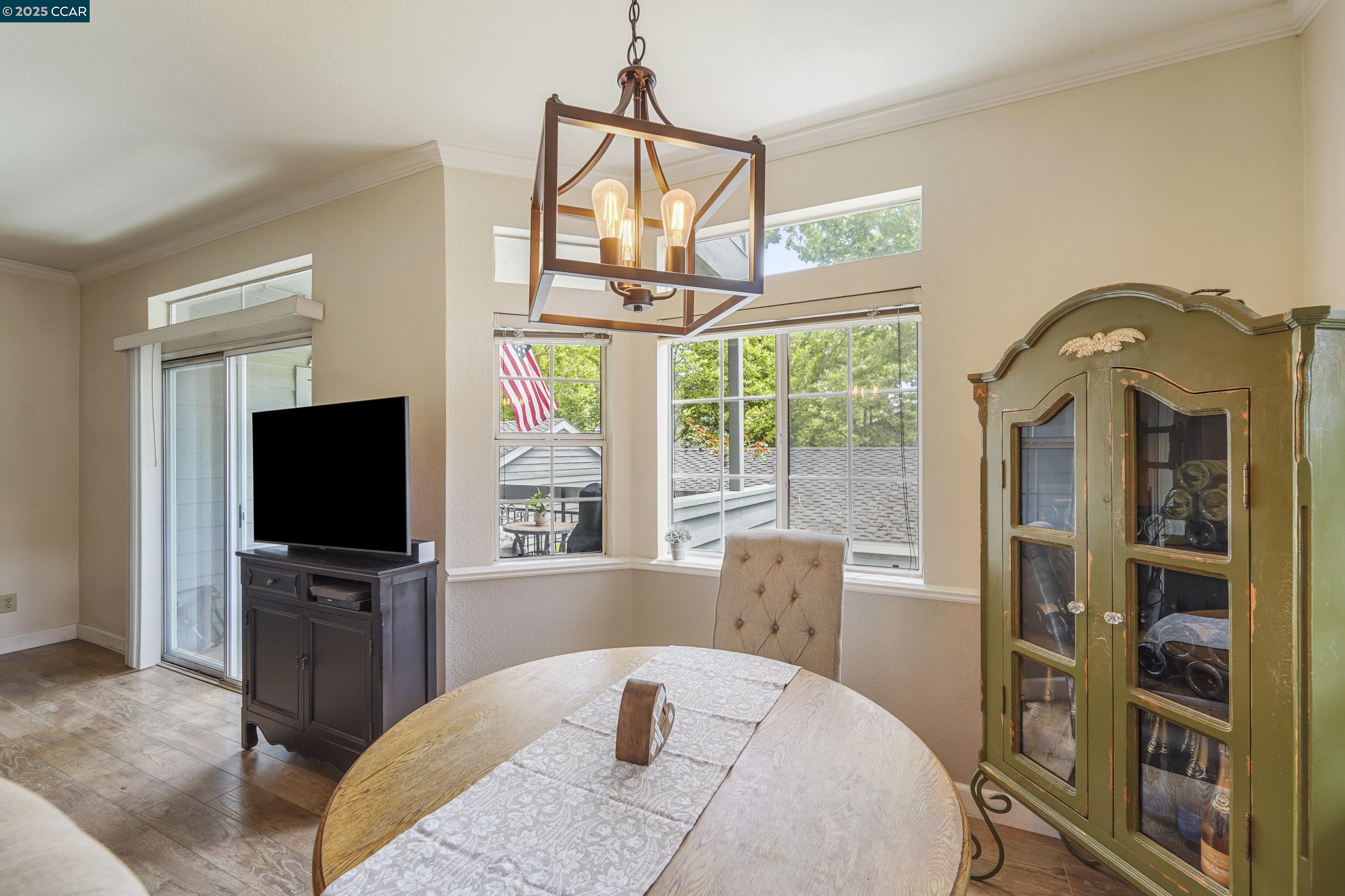 Photo #8: 41101159 Listing: Photo #8