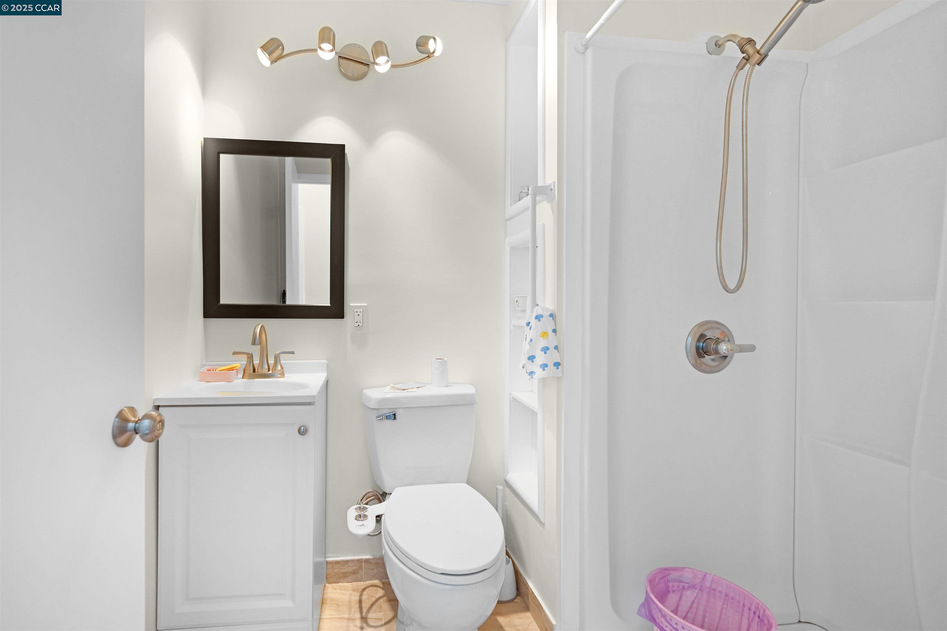 Detail Gallery Image 45 of 45 For 2326 Estrella Ct, Pinole,  CA 94564 - – Beds | – Baths