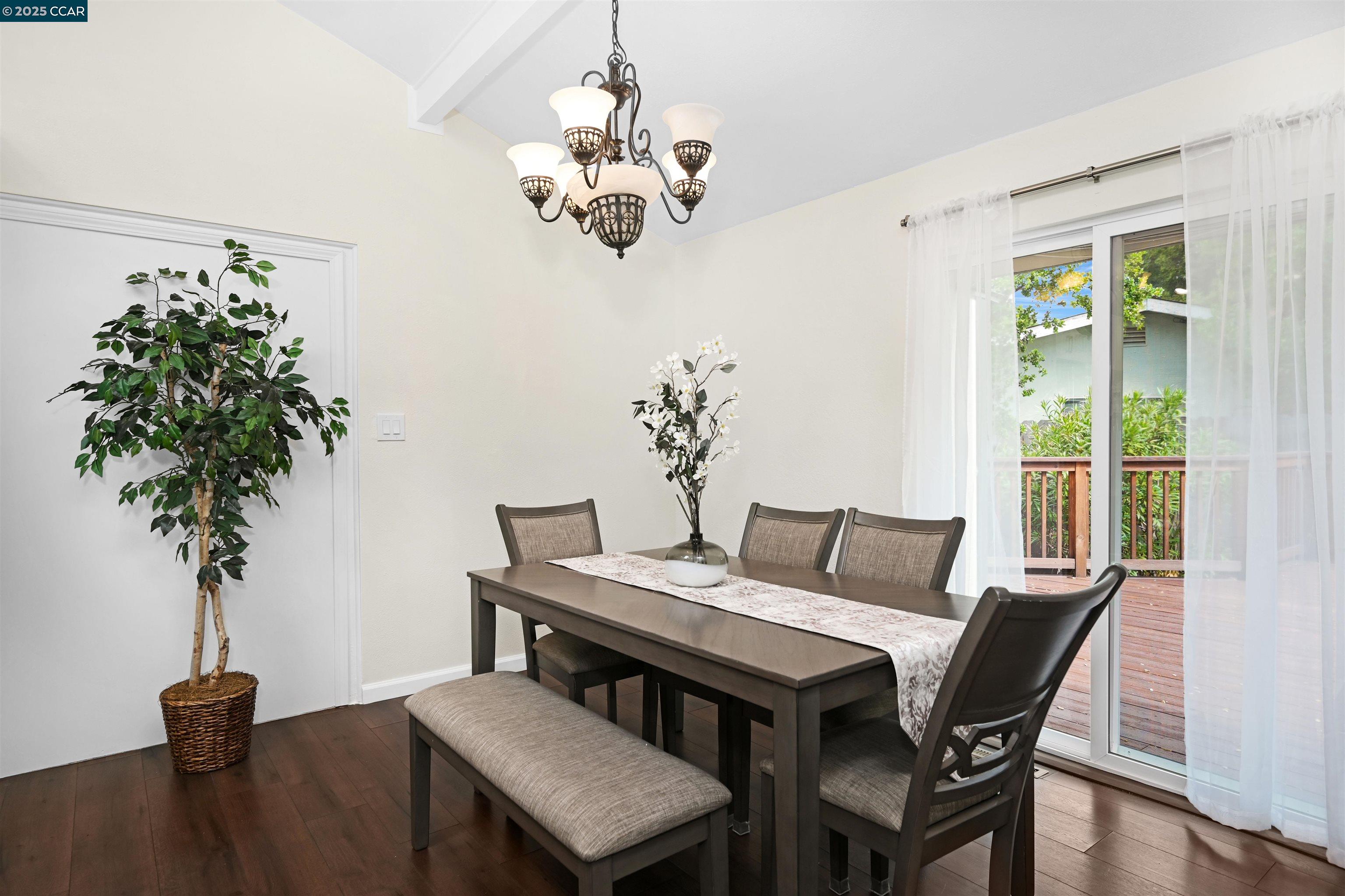 Detail Gallery Image 7 of 45 For 2326 Estrella Ct, Pinole,  CA 94564 - – Beds | – Baths