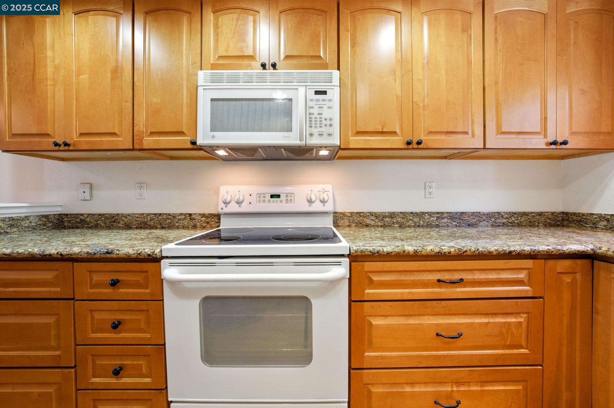 Photo #6: 41101169 Listing: Photo #6